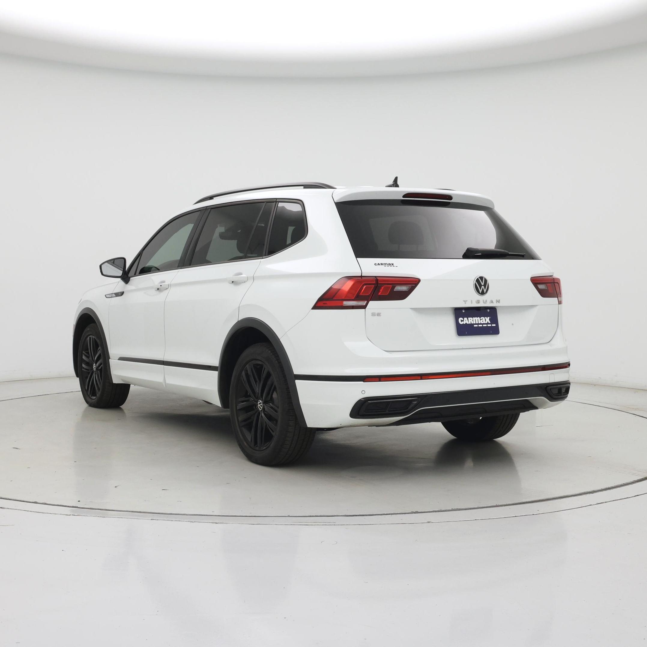 Thumbnail: 2022 Volkswagen Tiguan - 2