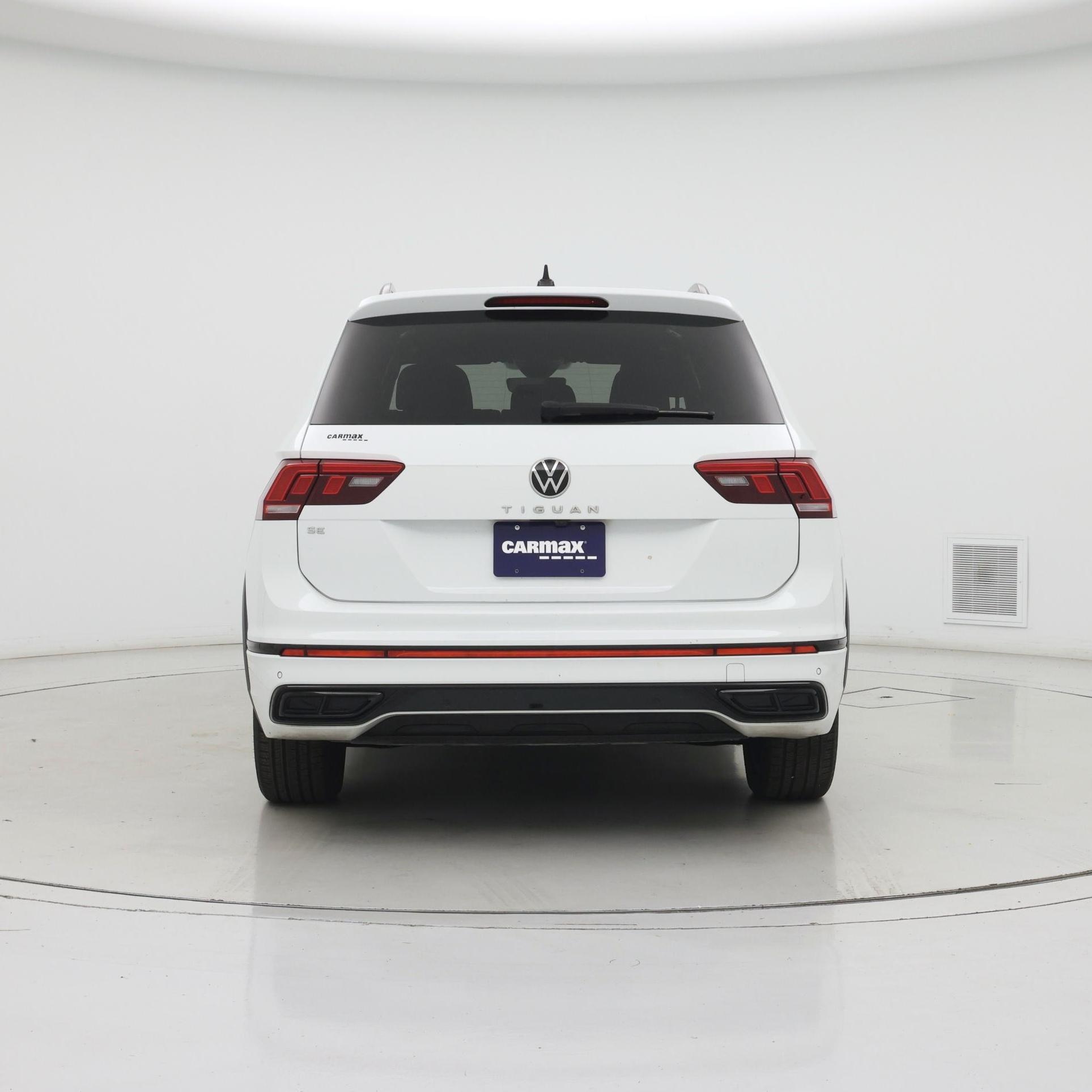 Thumbnail: 2022 Volkswagen Tiguan - 6