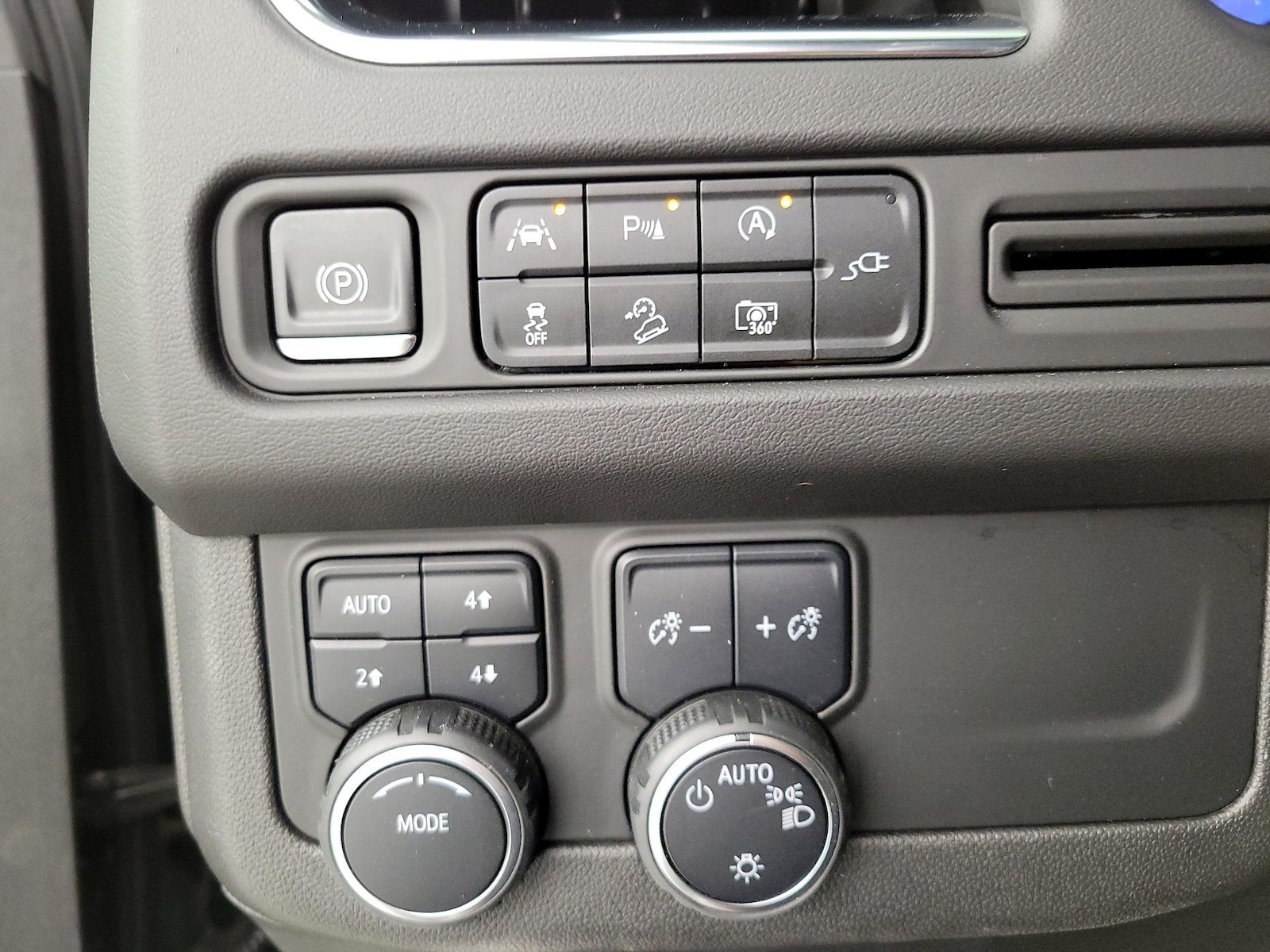 2022 Chevrolet Tahoe Z71 - Photo 14