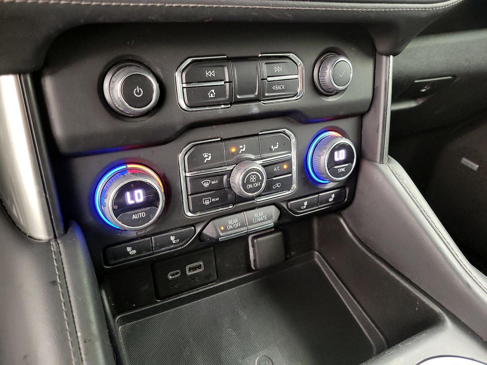 2022 Chevrolet Tahoe Z71 - Photo 17