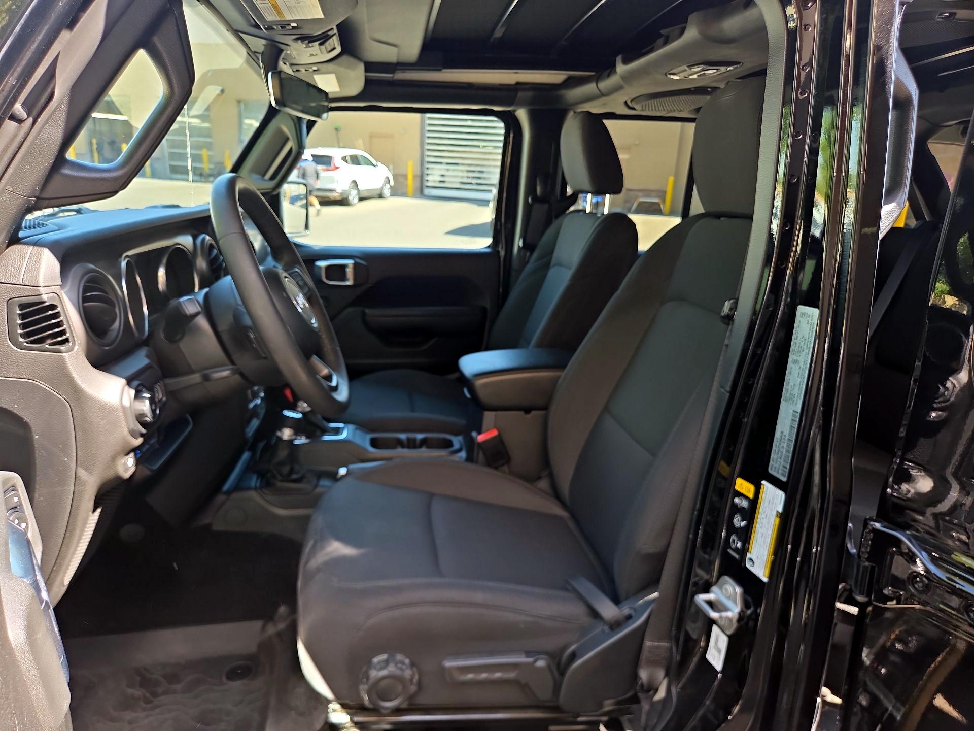 Thumbnail: 2023 Jeep Wrangler - 9