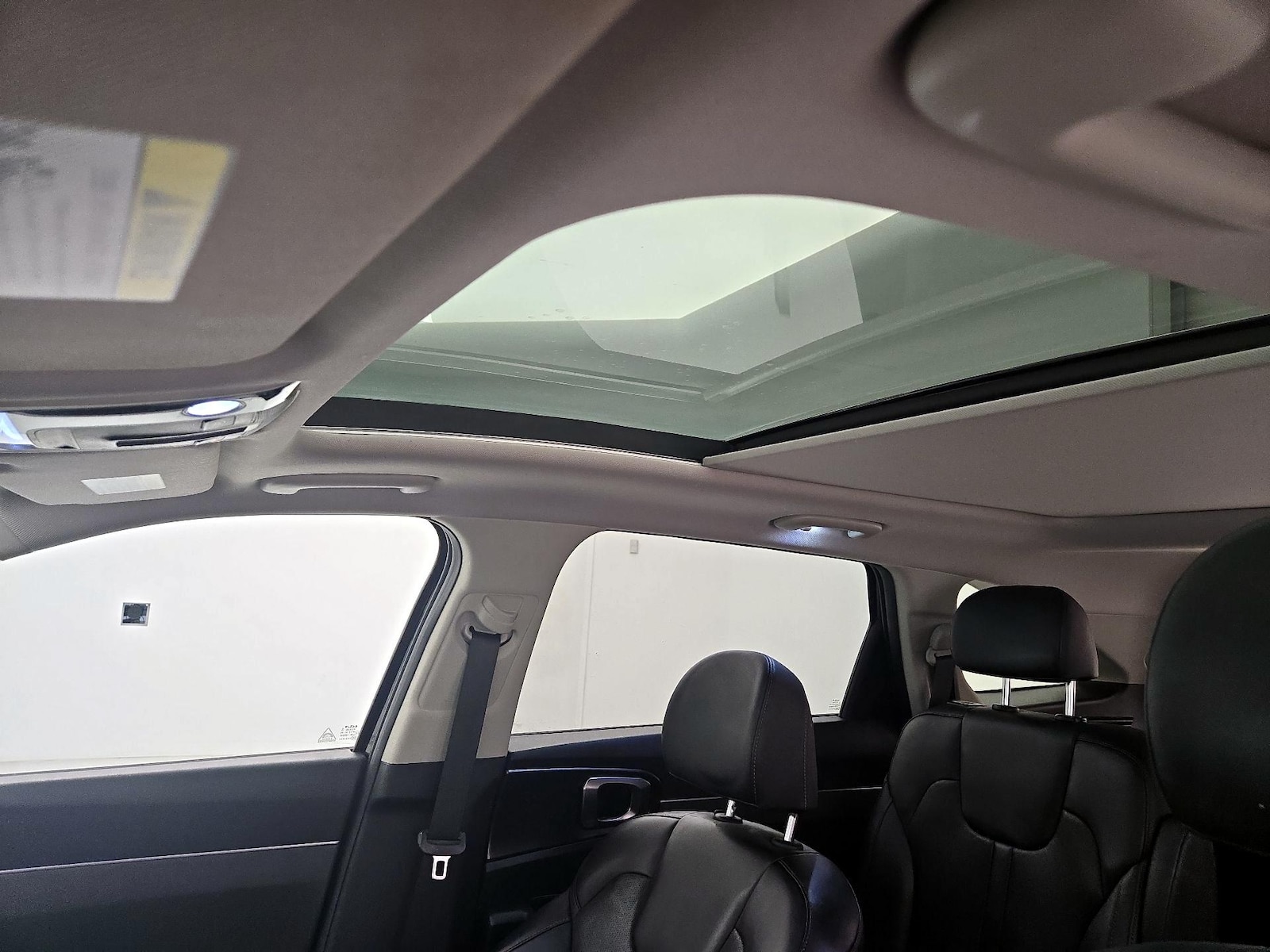 2023 Kia Sorento EX Hybrid - Photo 21