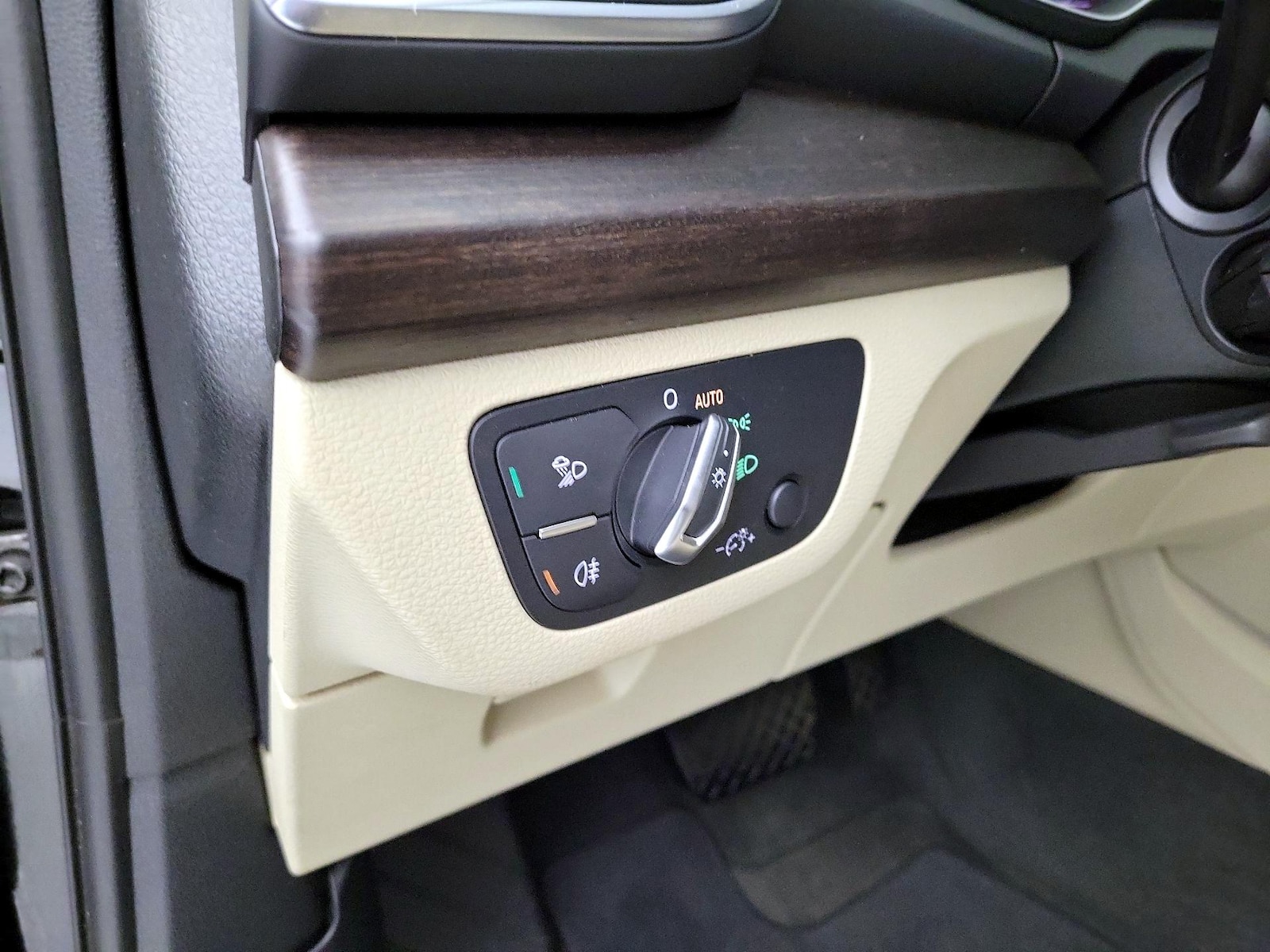 2023 Audi Q5 Premium - Photo 14