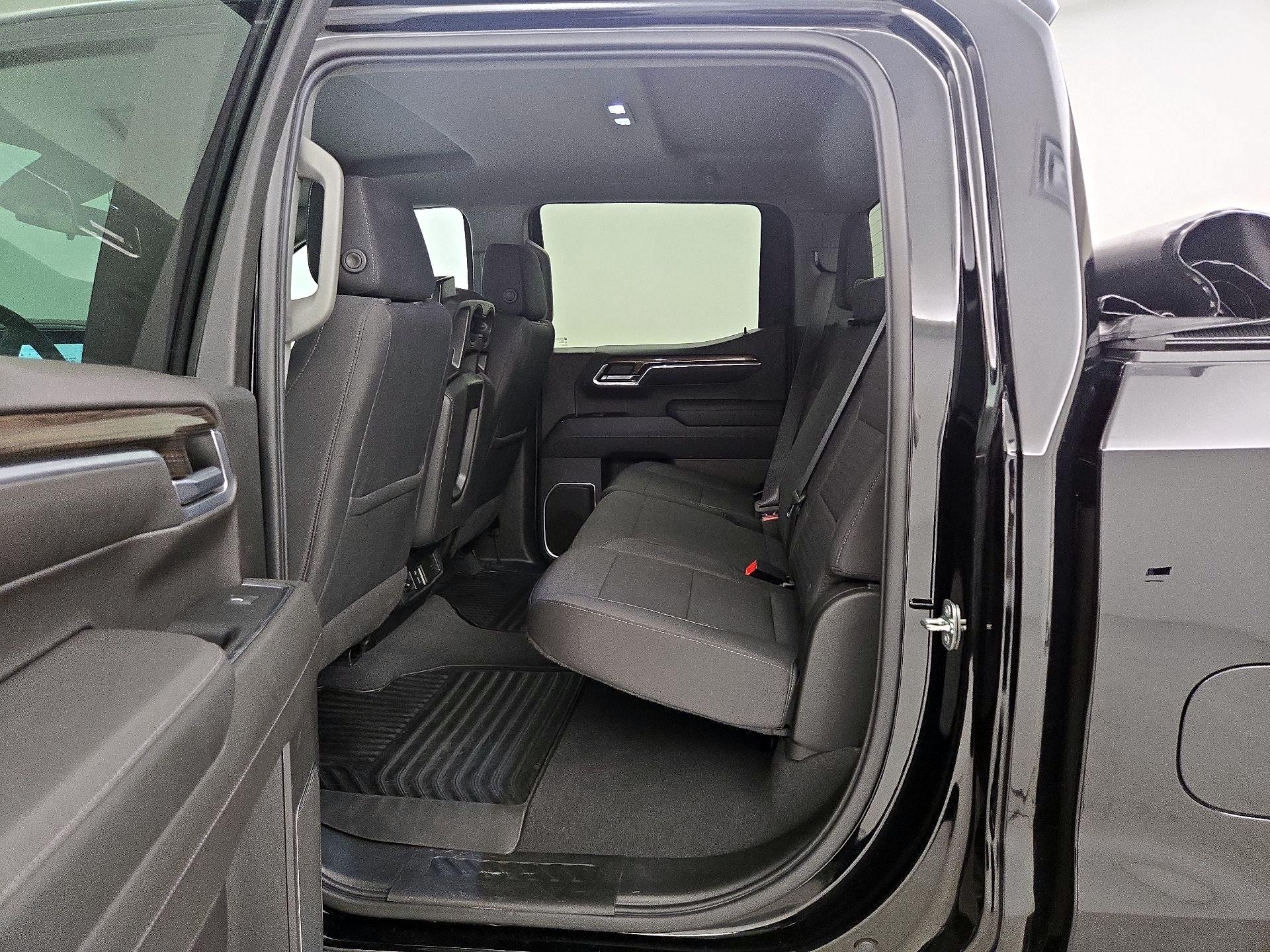 Thumbnail: 2022 Chevrolet Silverado 1500 - 20