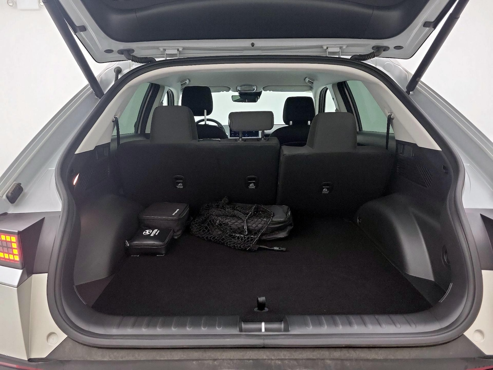 2024 Hyundai IONIQ 5 SEL - Photo 22