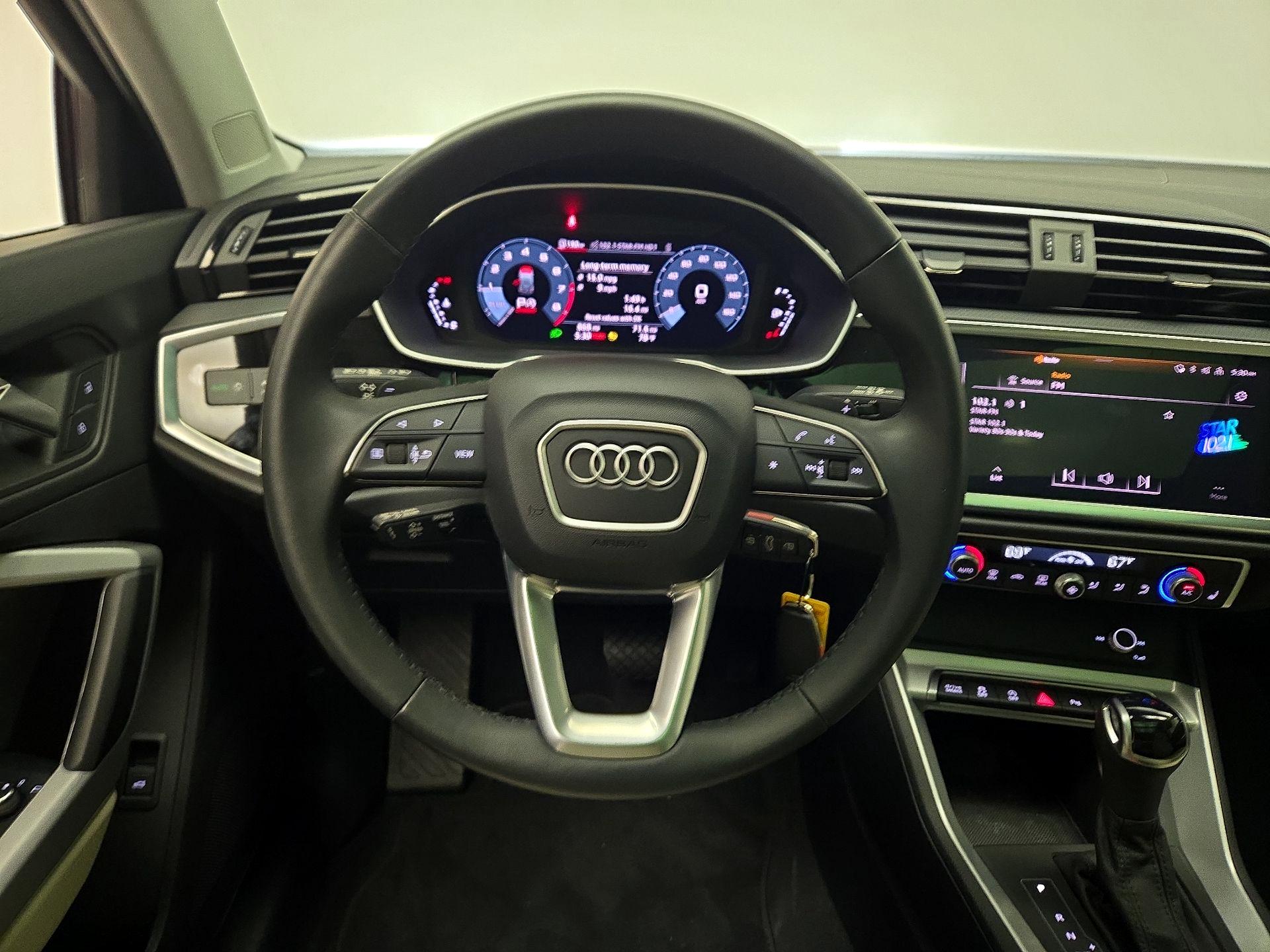 Thumbnail: 2024 Audi Q3 - 10