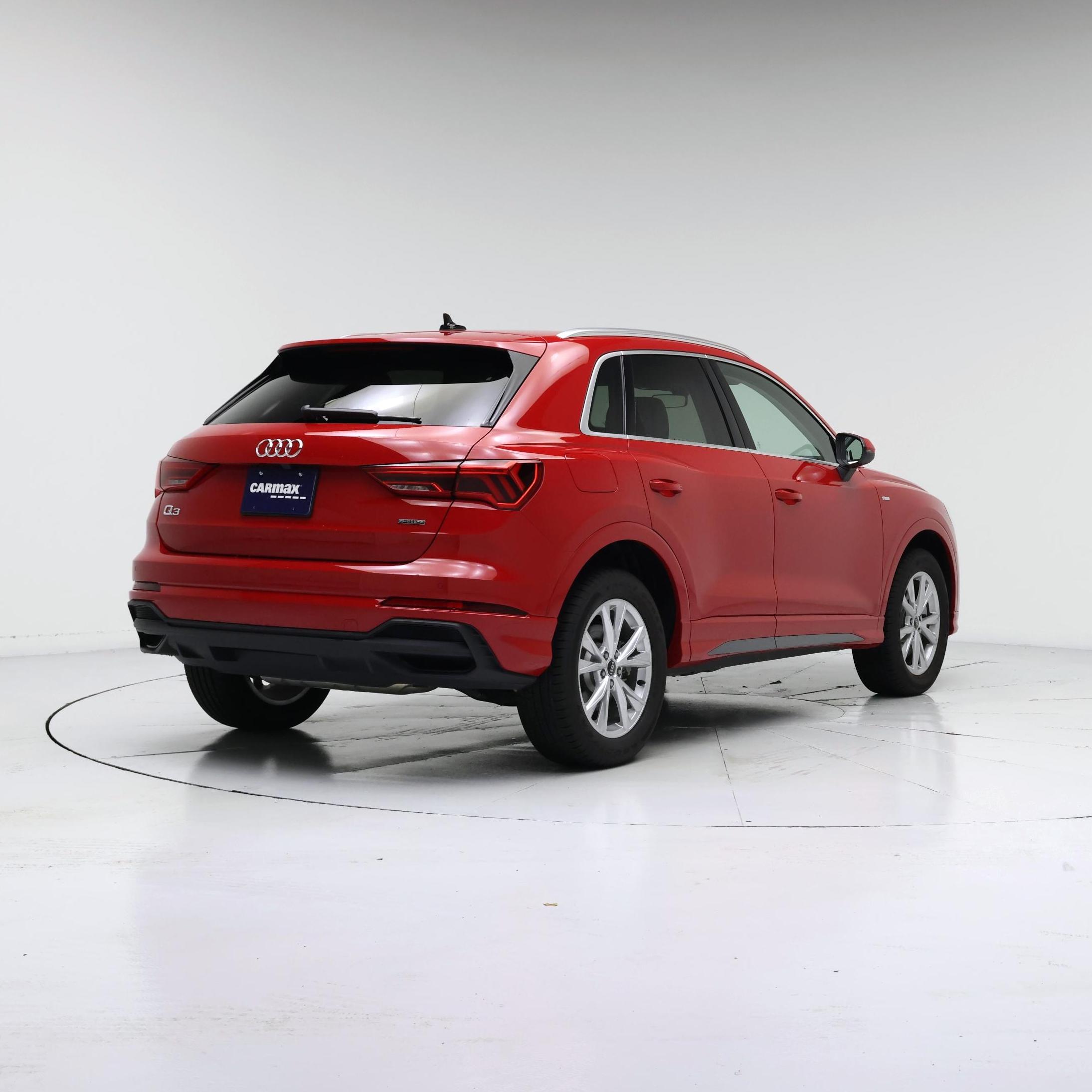 Thumbnail: 2024 Audi Q3 - 8