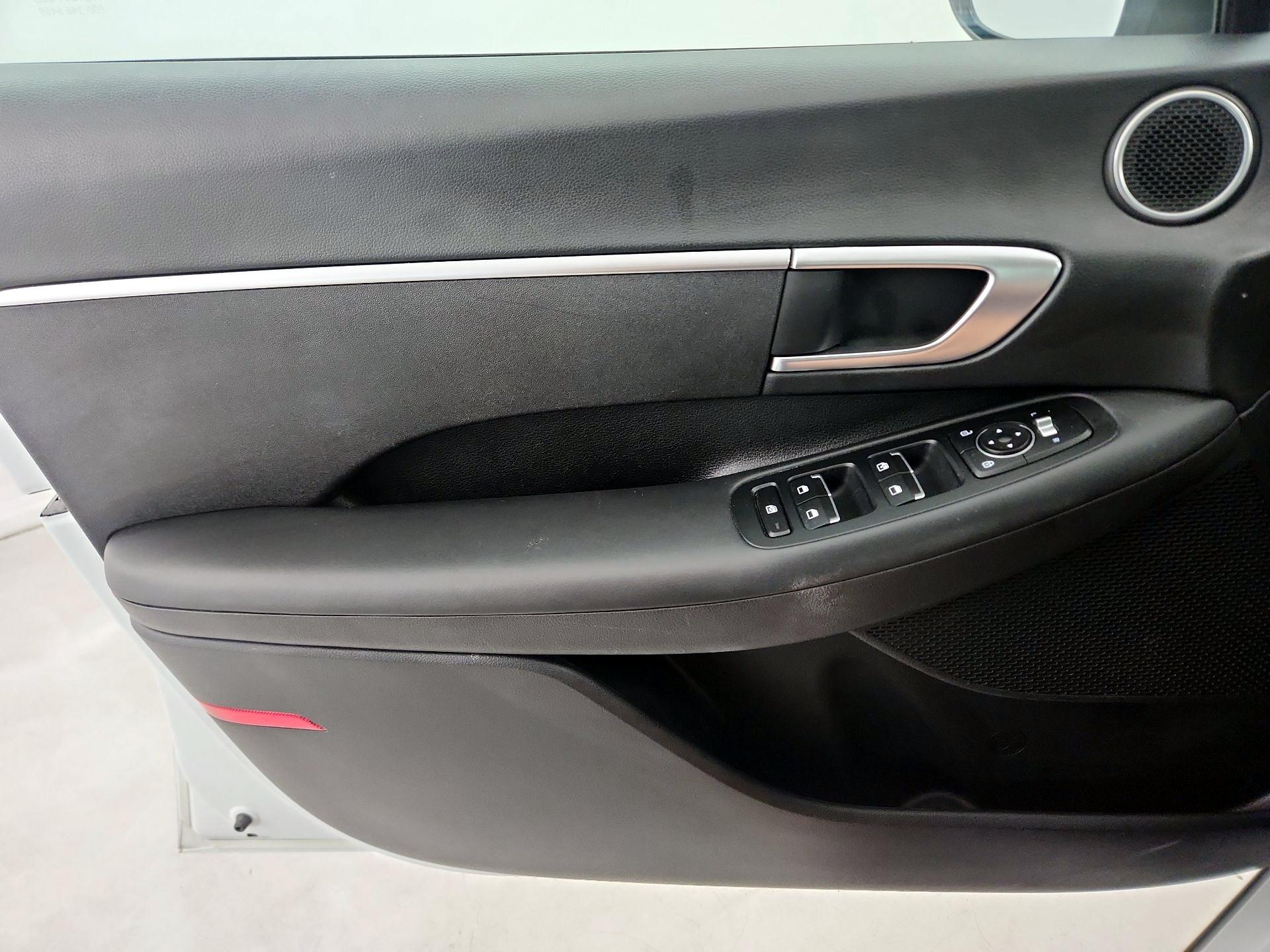 Thumbnail: 2022 Hyundai Sonata - 12