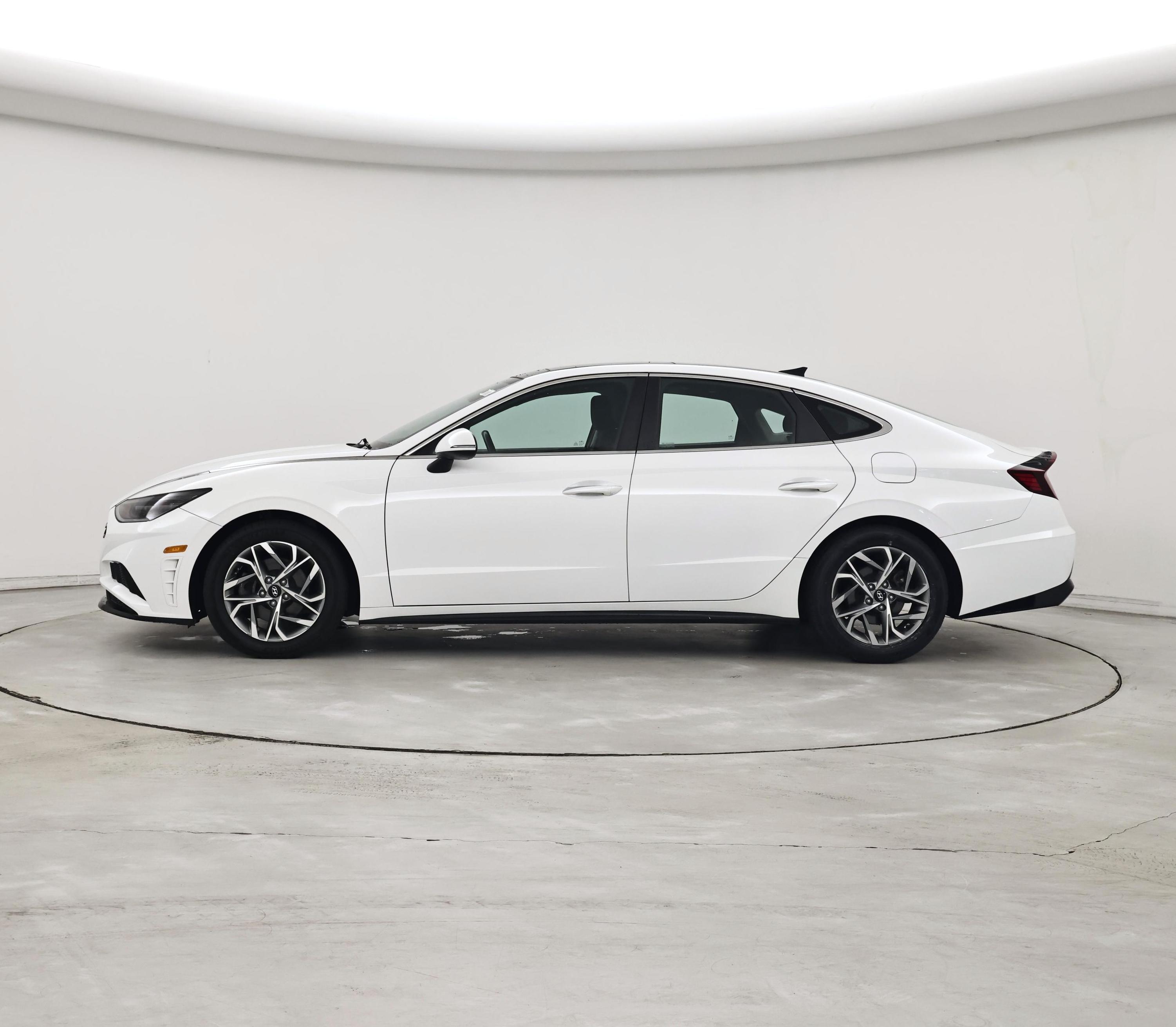 Thumbnail: 2022 Hyundai Sonata - 3