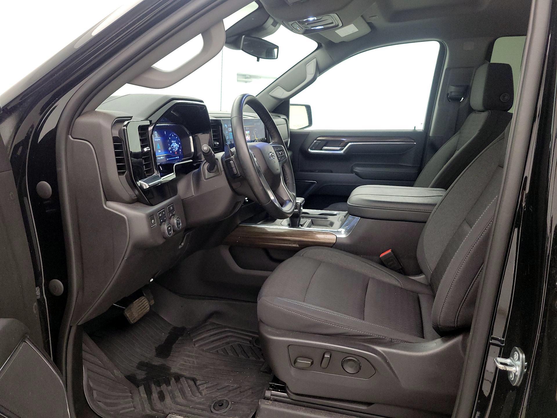 Thumbnail: 2023 Chevrolet Silverado 1500 - 11