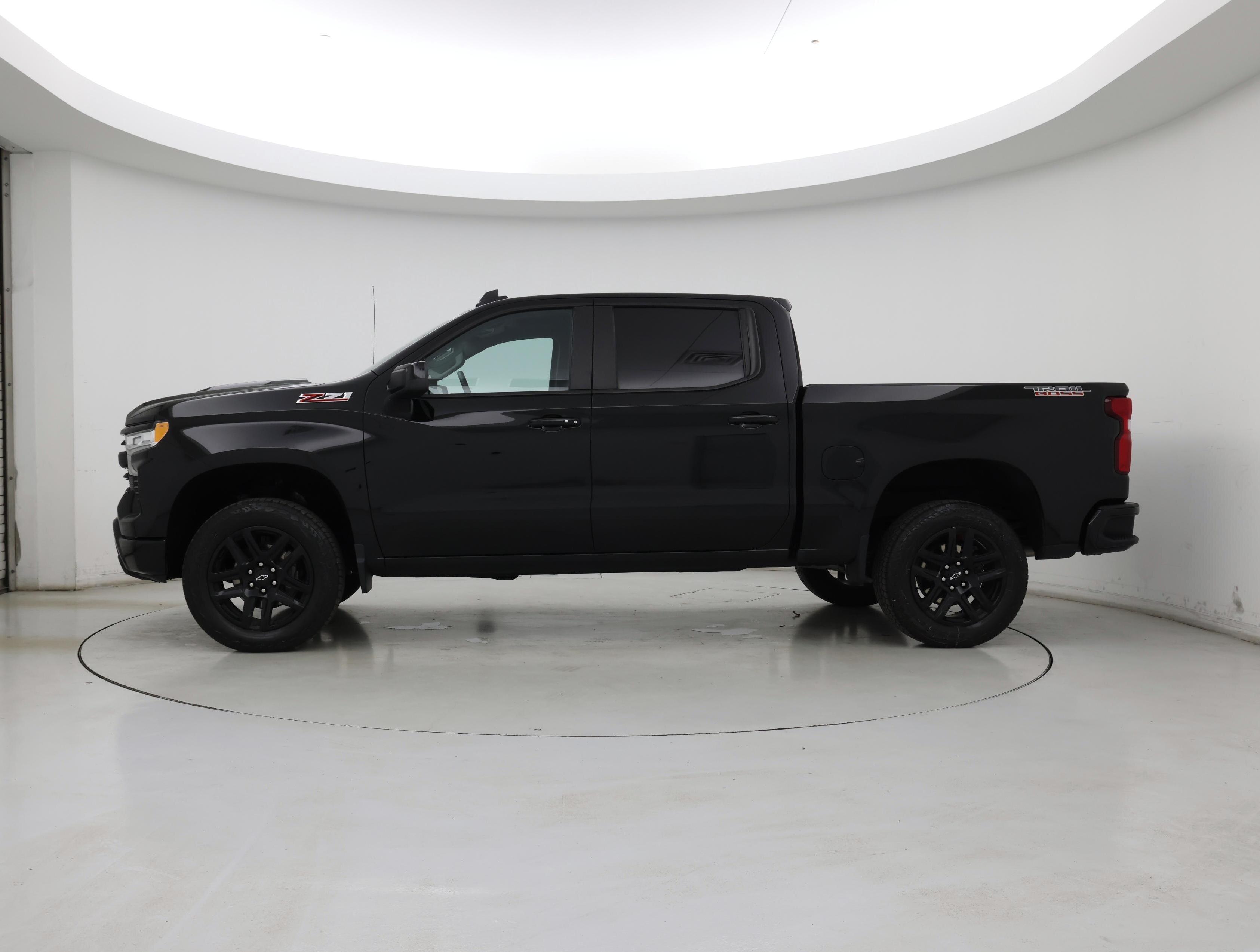Thumbnail: 2023 Chevrolet Silverado 1500 - 3