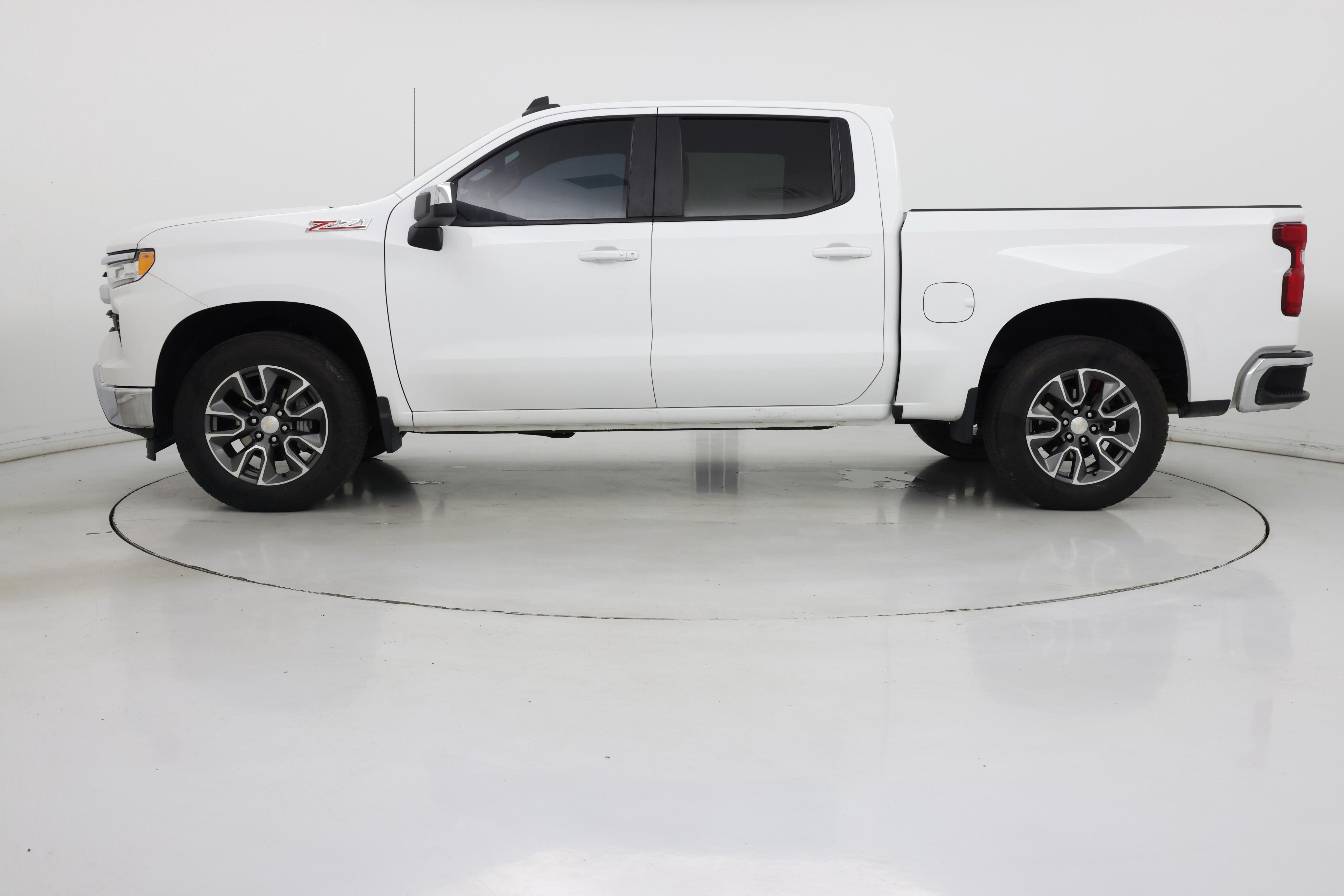 Thumbnail: 2023 Chevrolet Silverado 1500 - 3
