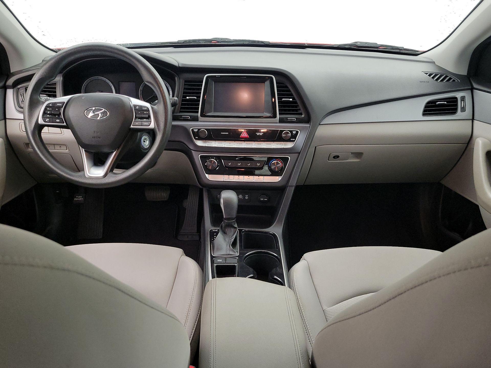 Thumbnail: 2019 Hyundai Sonata - 9