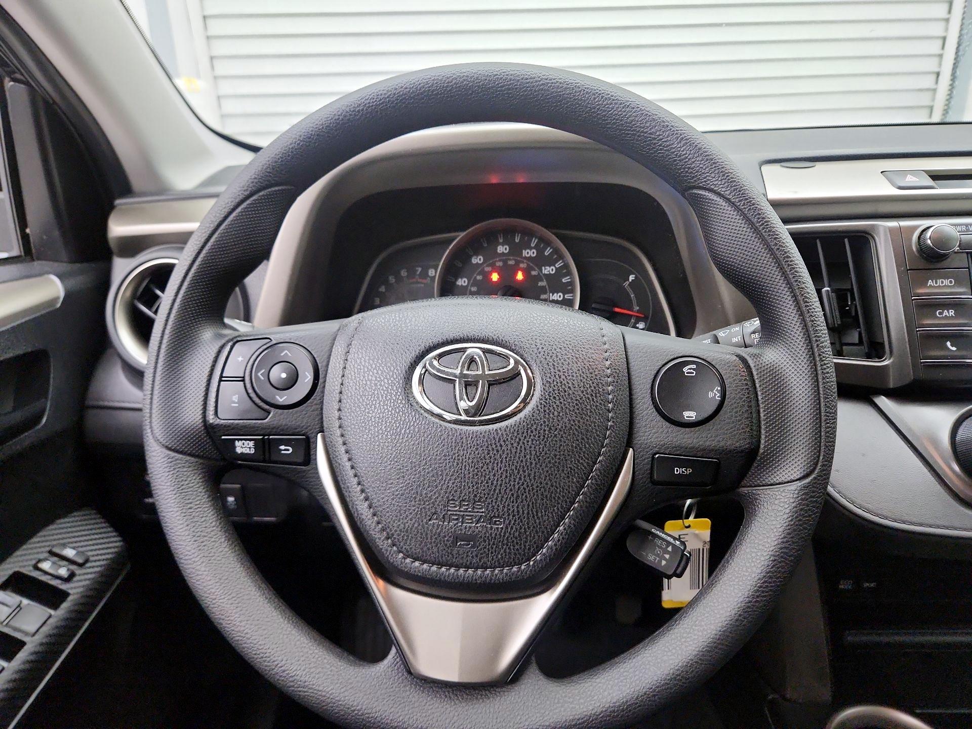 Thumbnail: 2014 Toyota RAV4 - 10