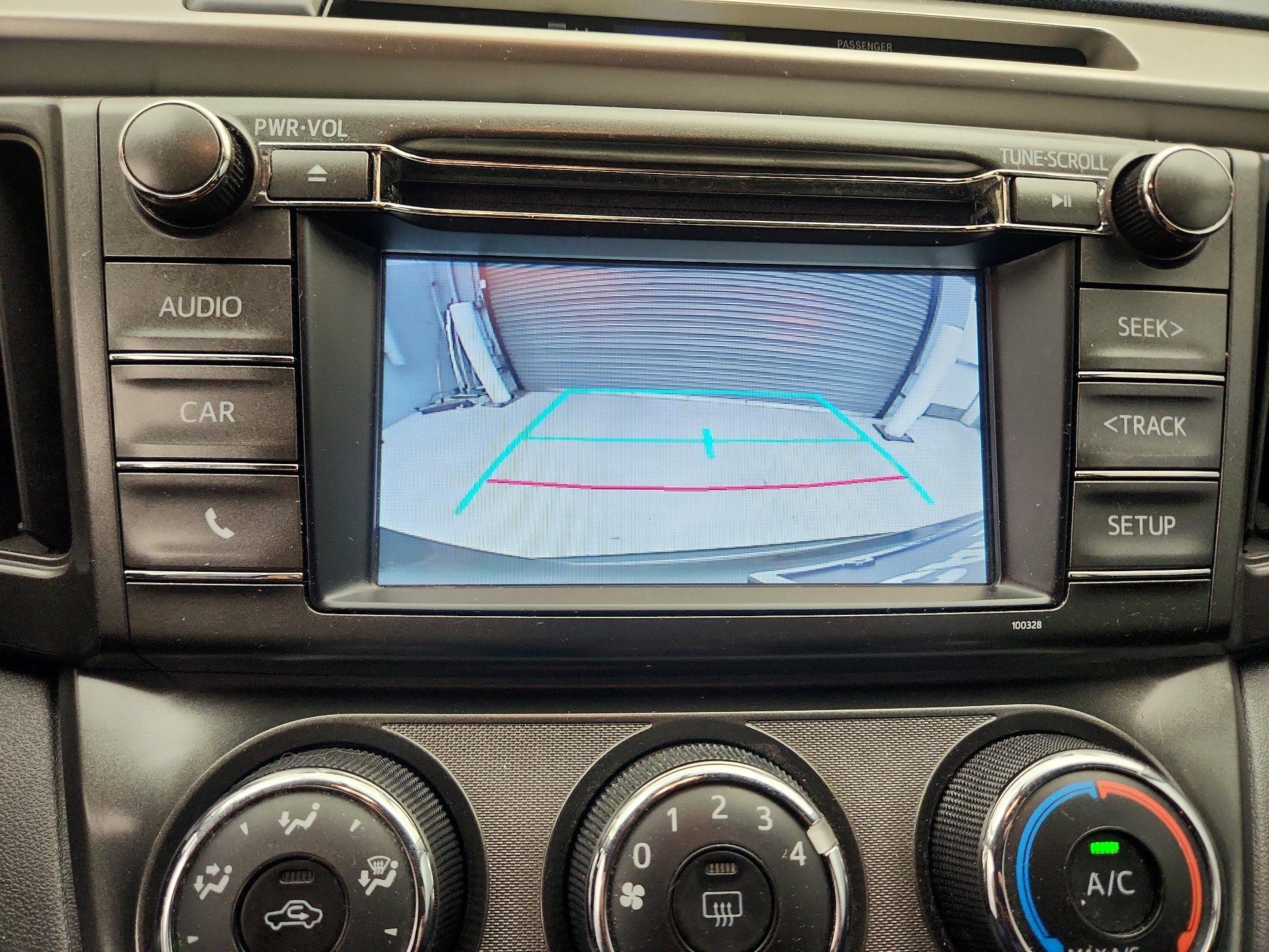 Thumbnail: 2014 Toyota RAV4 - 14