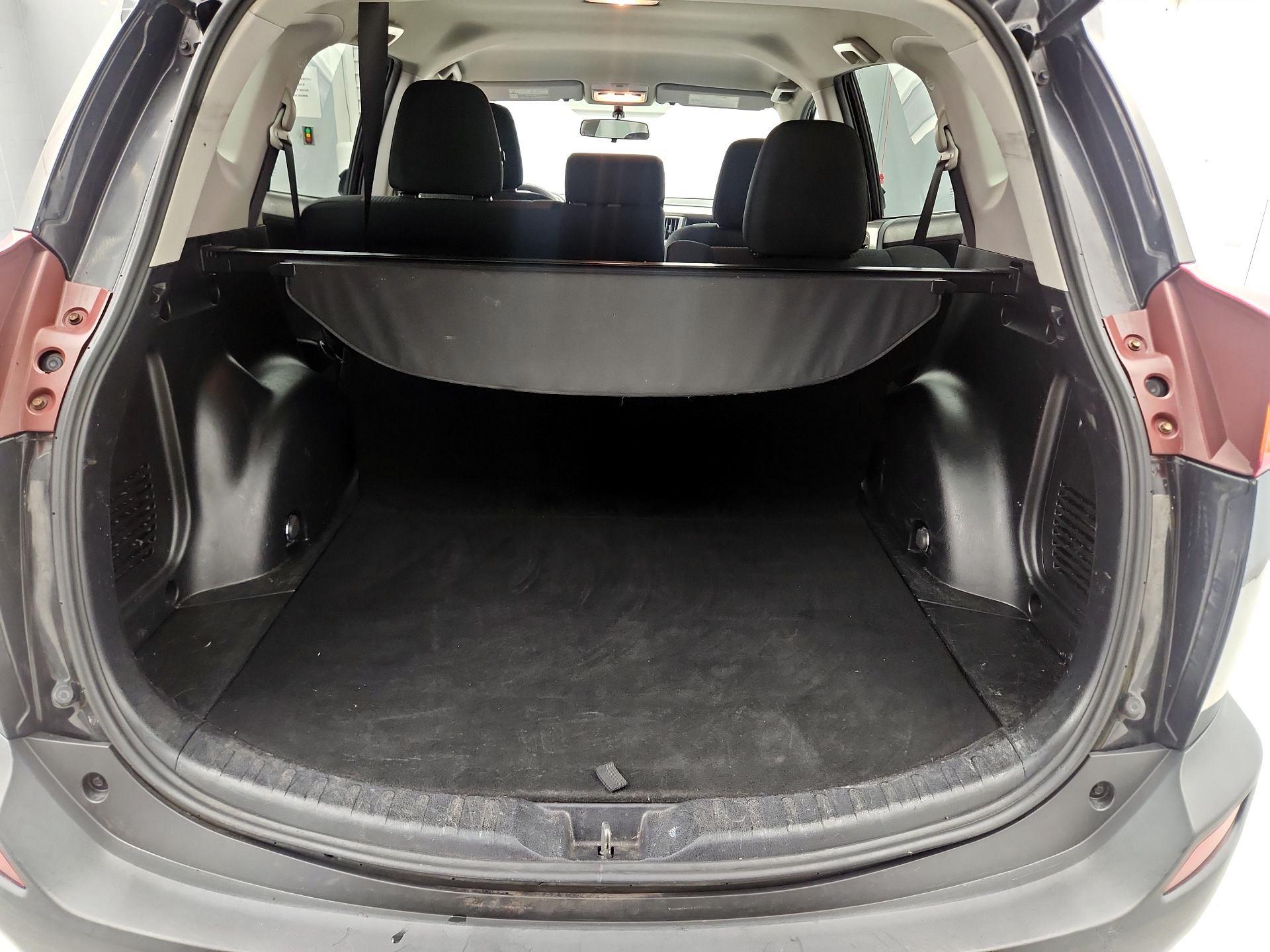 Thumbnail: 2014 Toyota RAV4 - 20