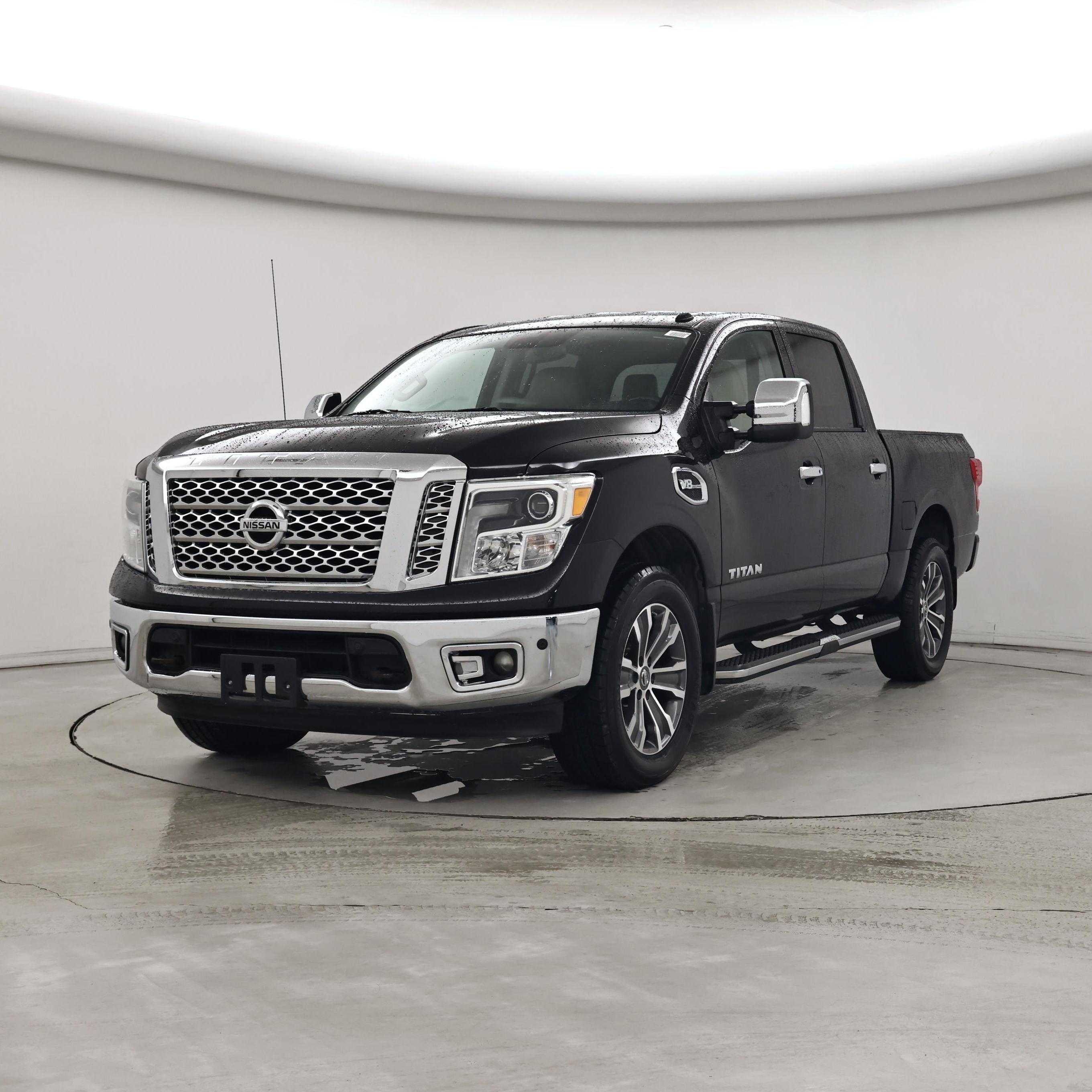 Thumbnail: 2017 Nissan Titan - 4