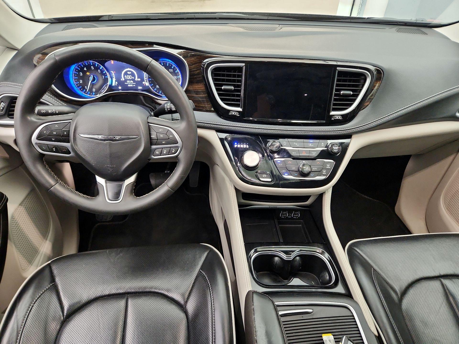 Thumbnail: 2024 Chrysler Pacifica - 9