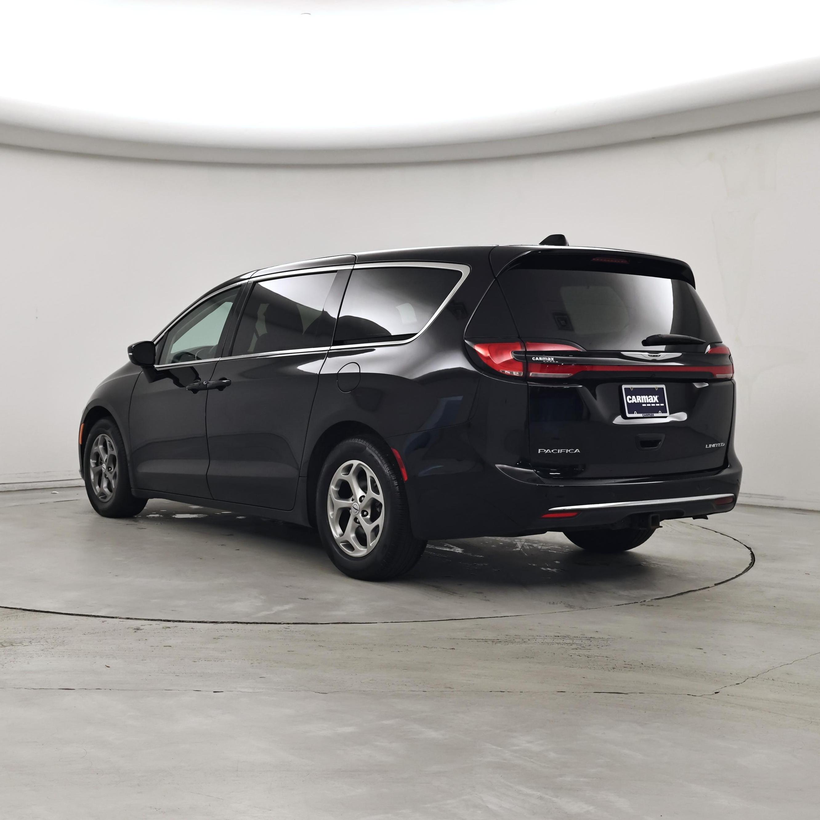 Thumbnail: 2024 Chrysler Pacifica - 2