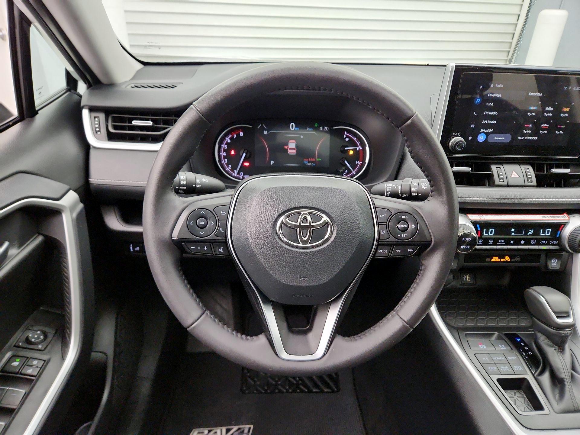 Thumbnail: 2025 Toyota RAV4 - 10