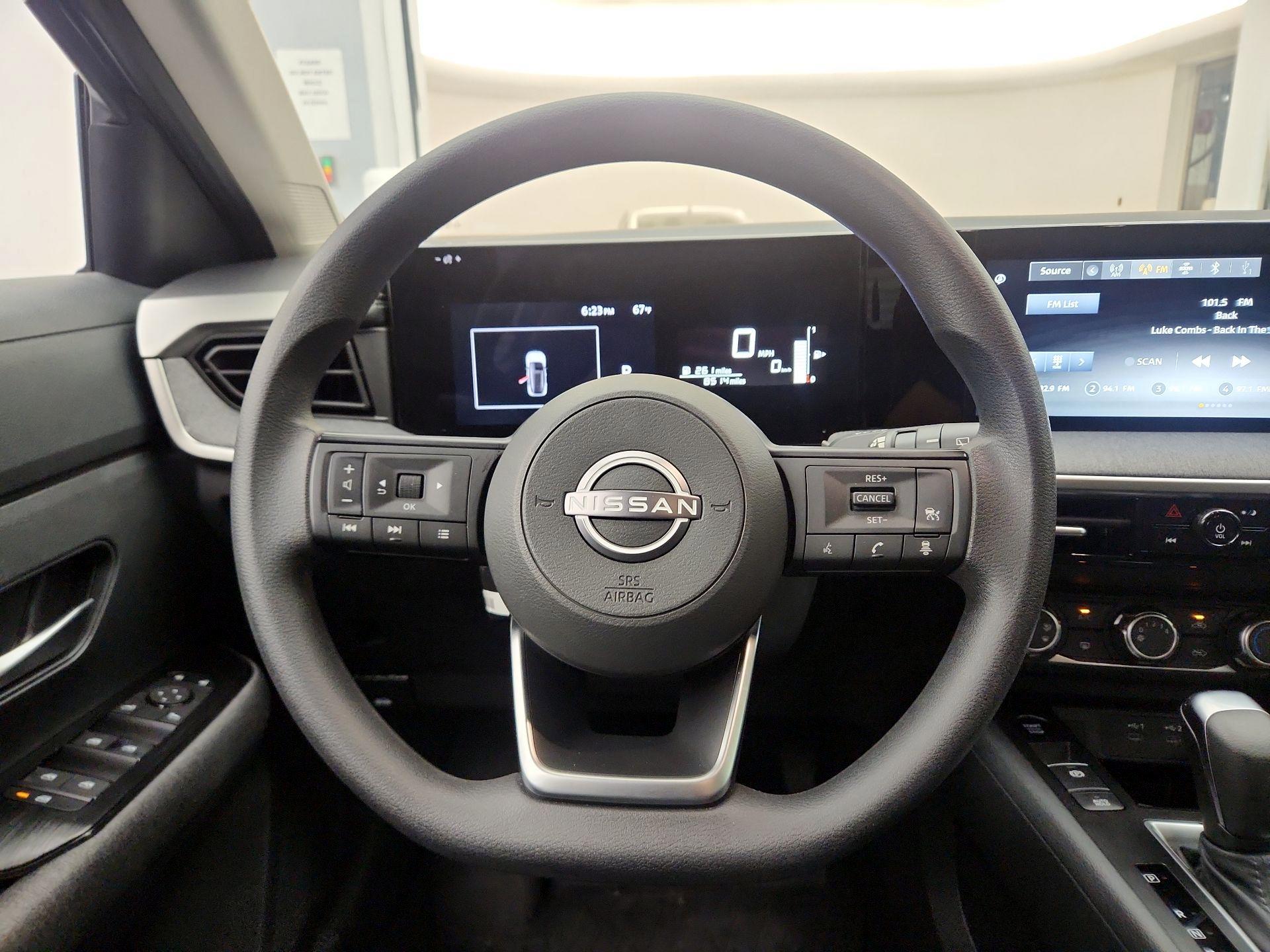 Thumbnail: 2025 Nissan Kicks - 10