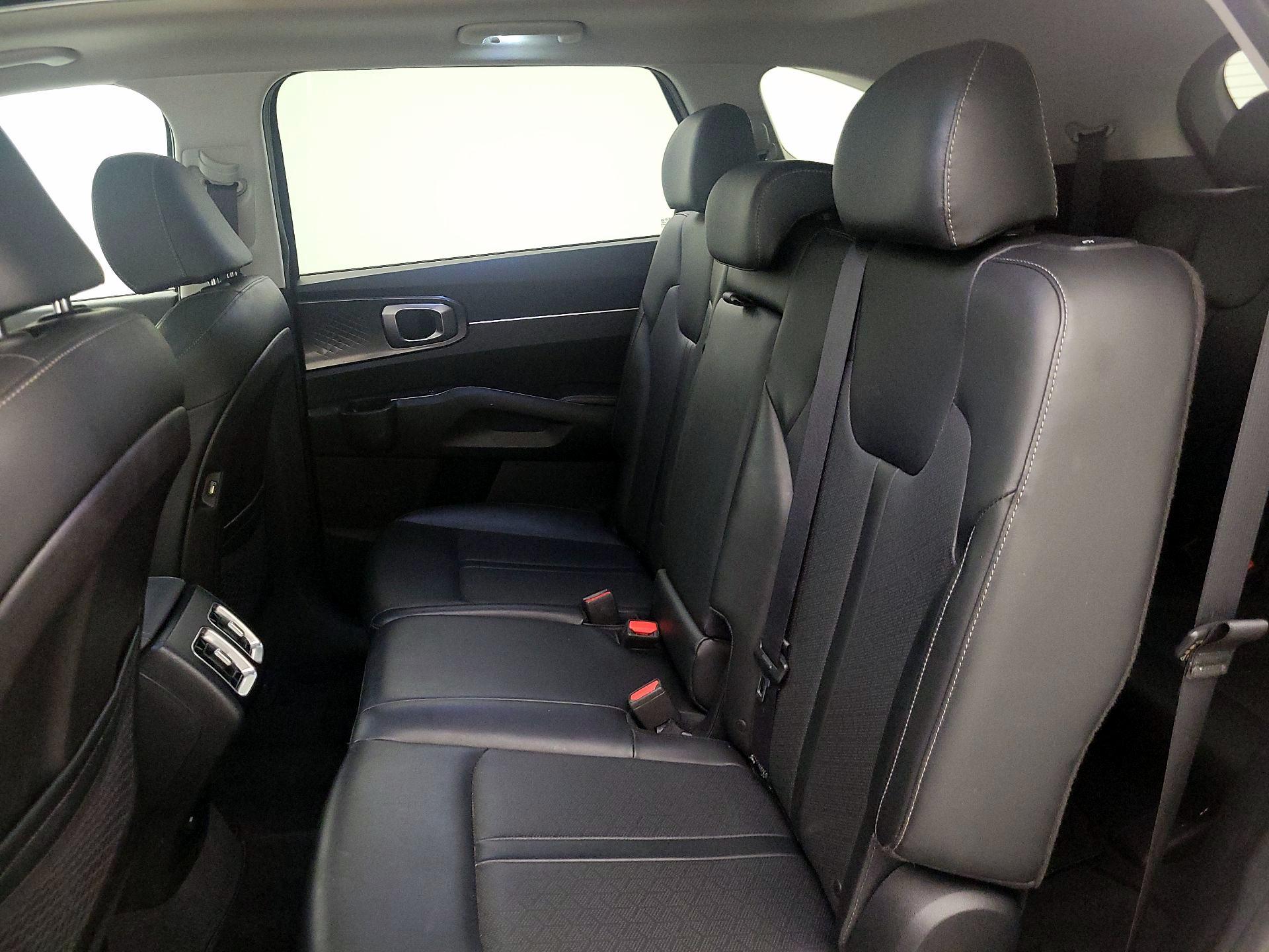 Thumbnail: 2021 Kia Sorento - 20