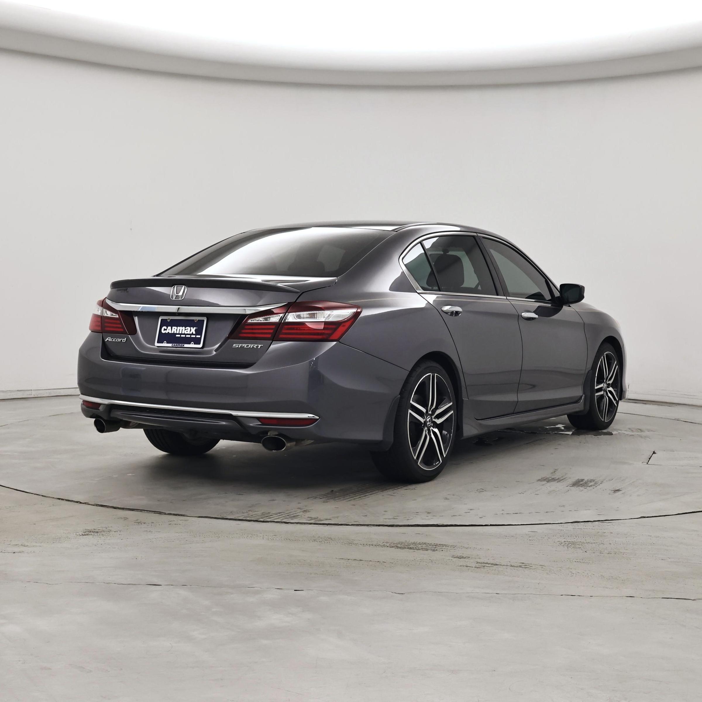 Thumbnail: 2017 Honda Accord - 8