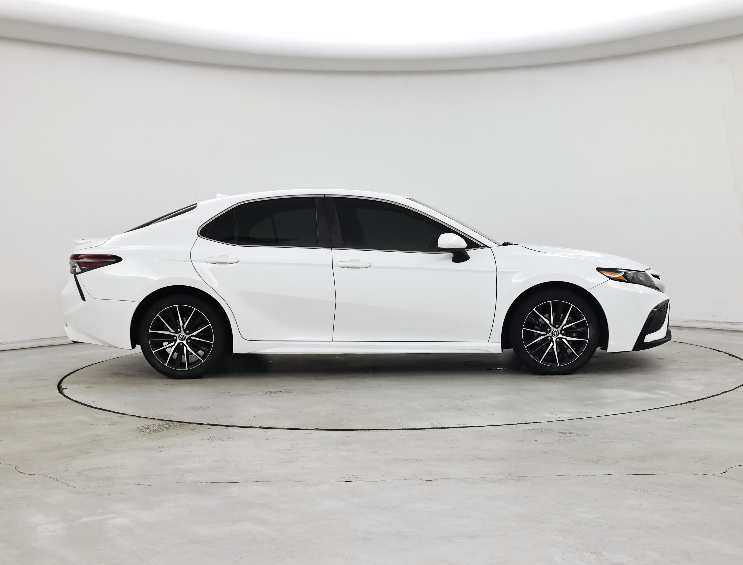 Thumbnail: 2021 Toyota Camry - 7