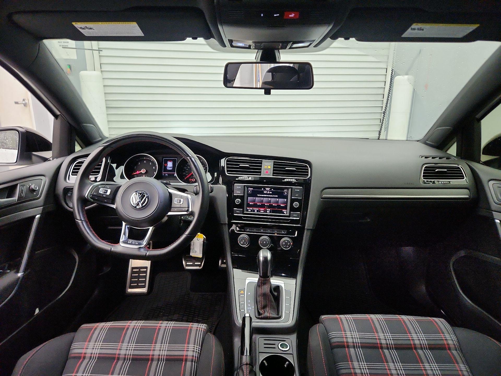 Thumbnail: 2021 Volkswagen Golf - 9