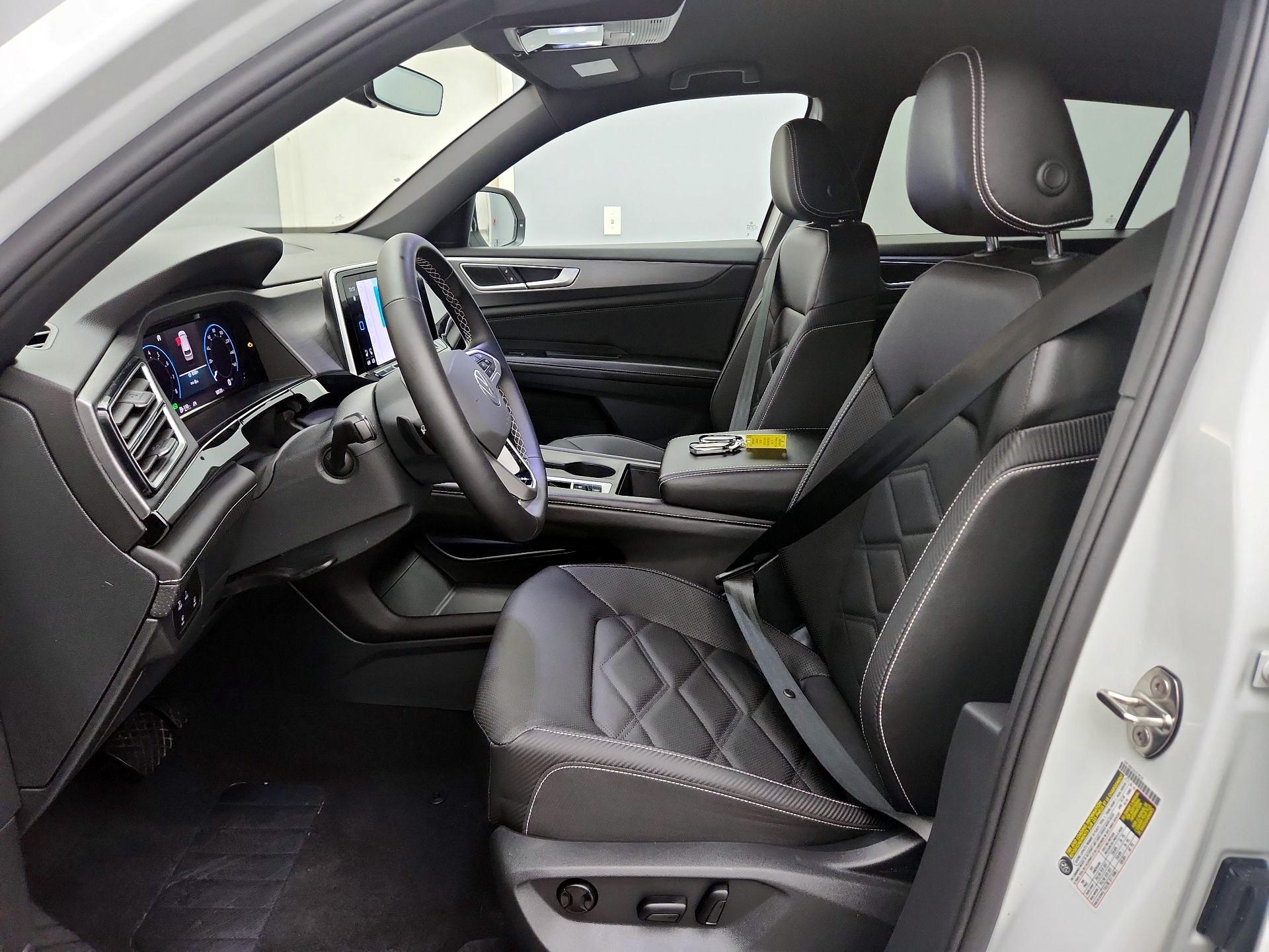 Thumbnail: 2025 Volkswagen Atlas - 11