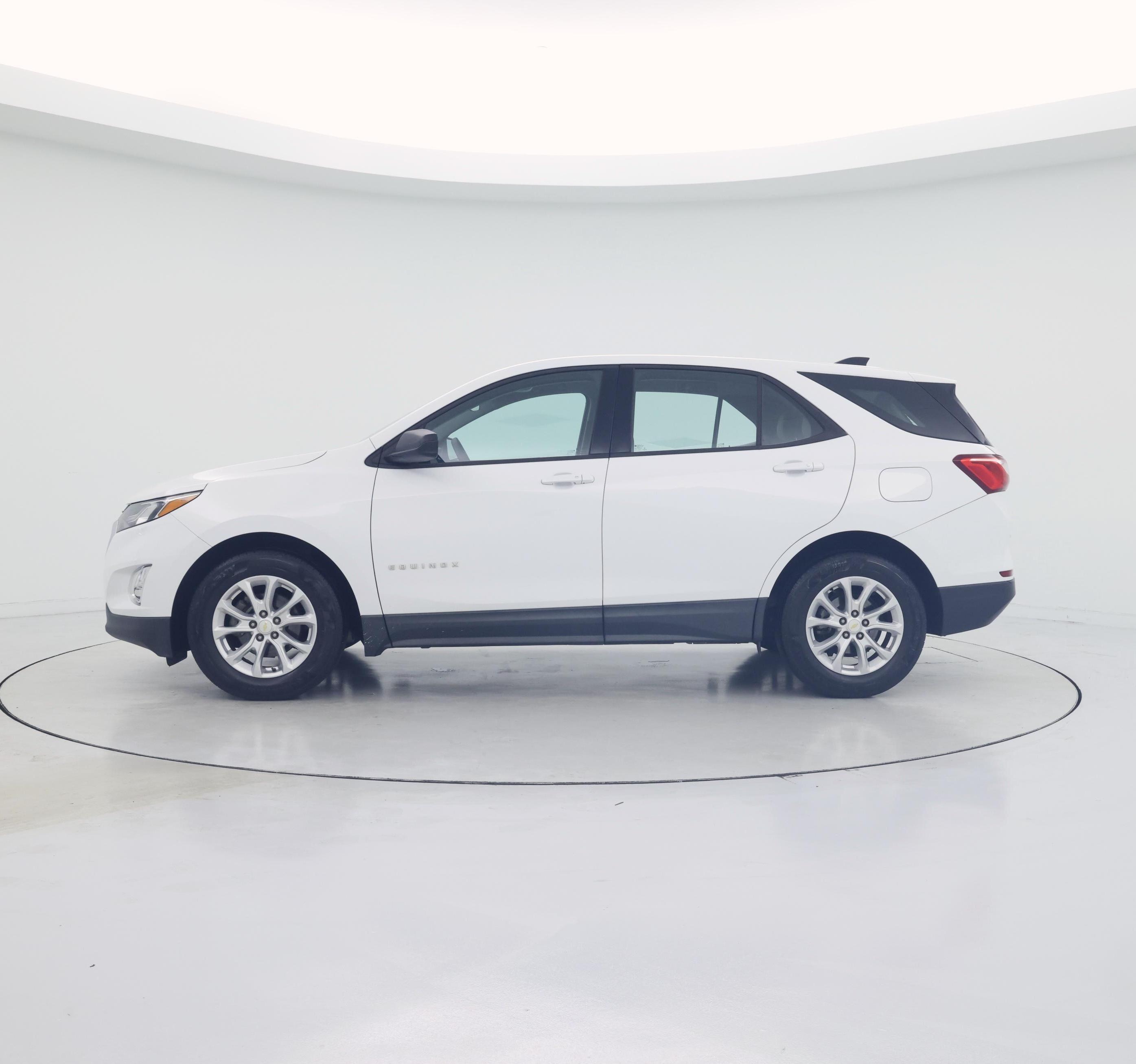 Thumbnail: 2019 Chevrolet Equinox - 3