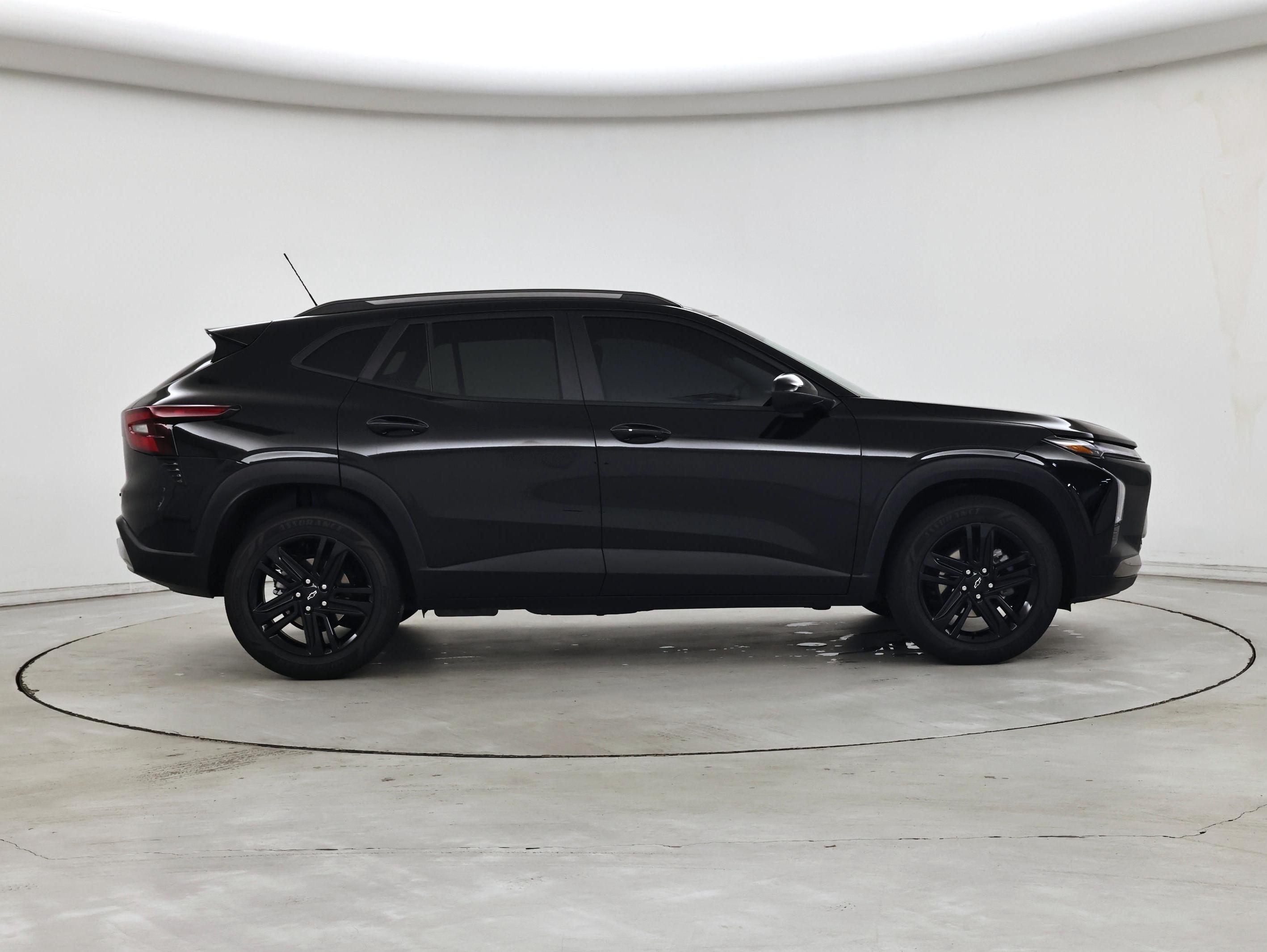 Thumbnail: 2025 Chevrolet Trax - 7
