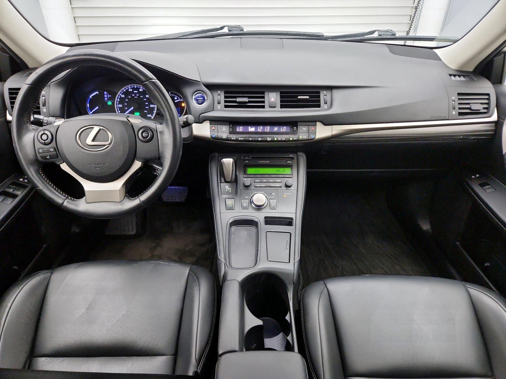 Thumbnail: 2015 Lexus CT - 9