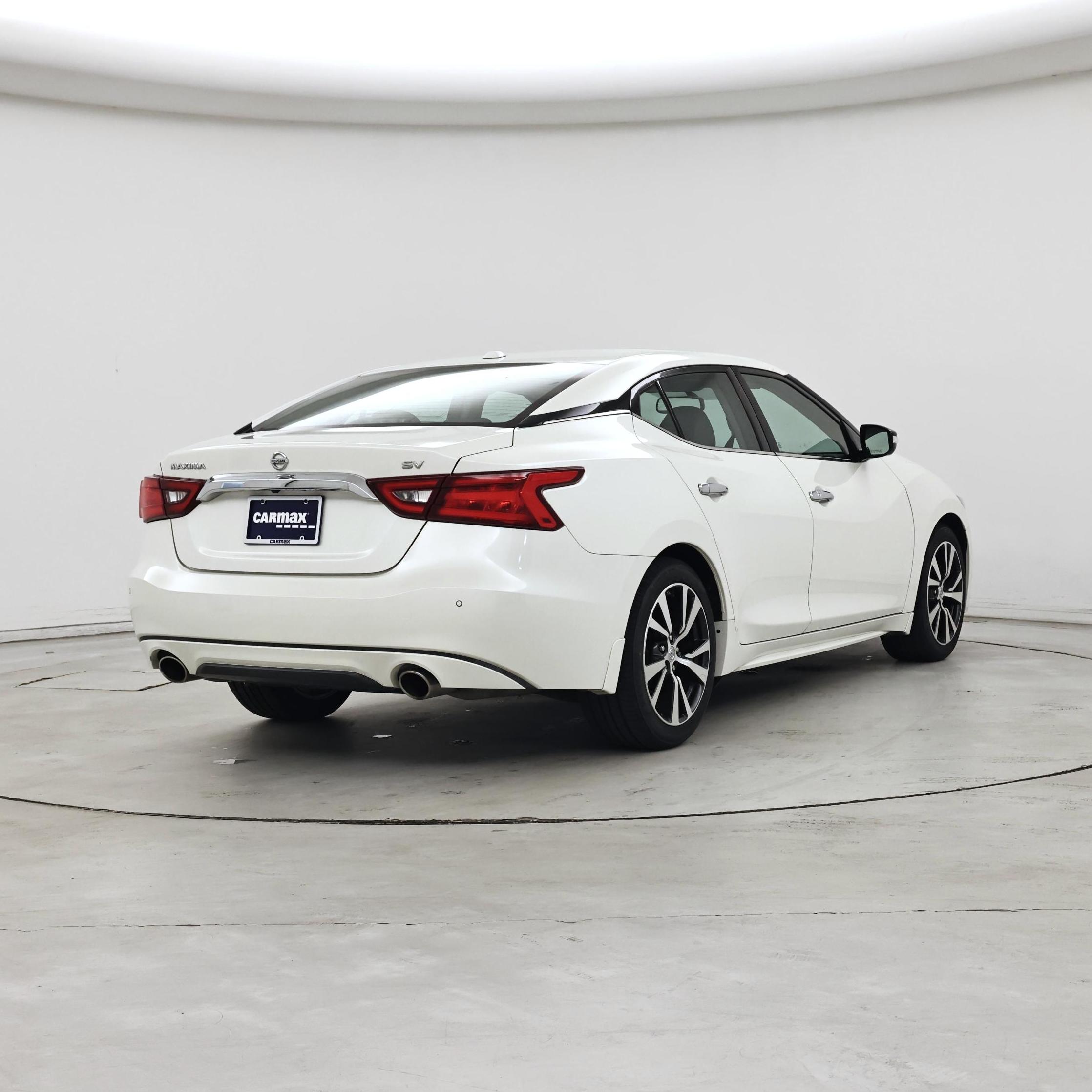 Thumbnail: 2017 Nissan Maxima - 8