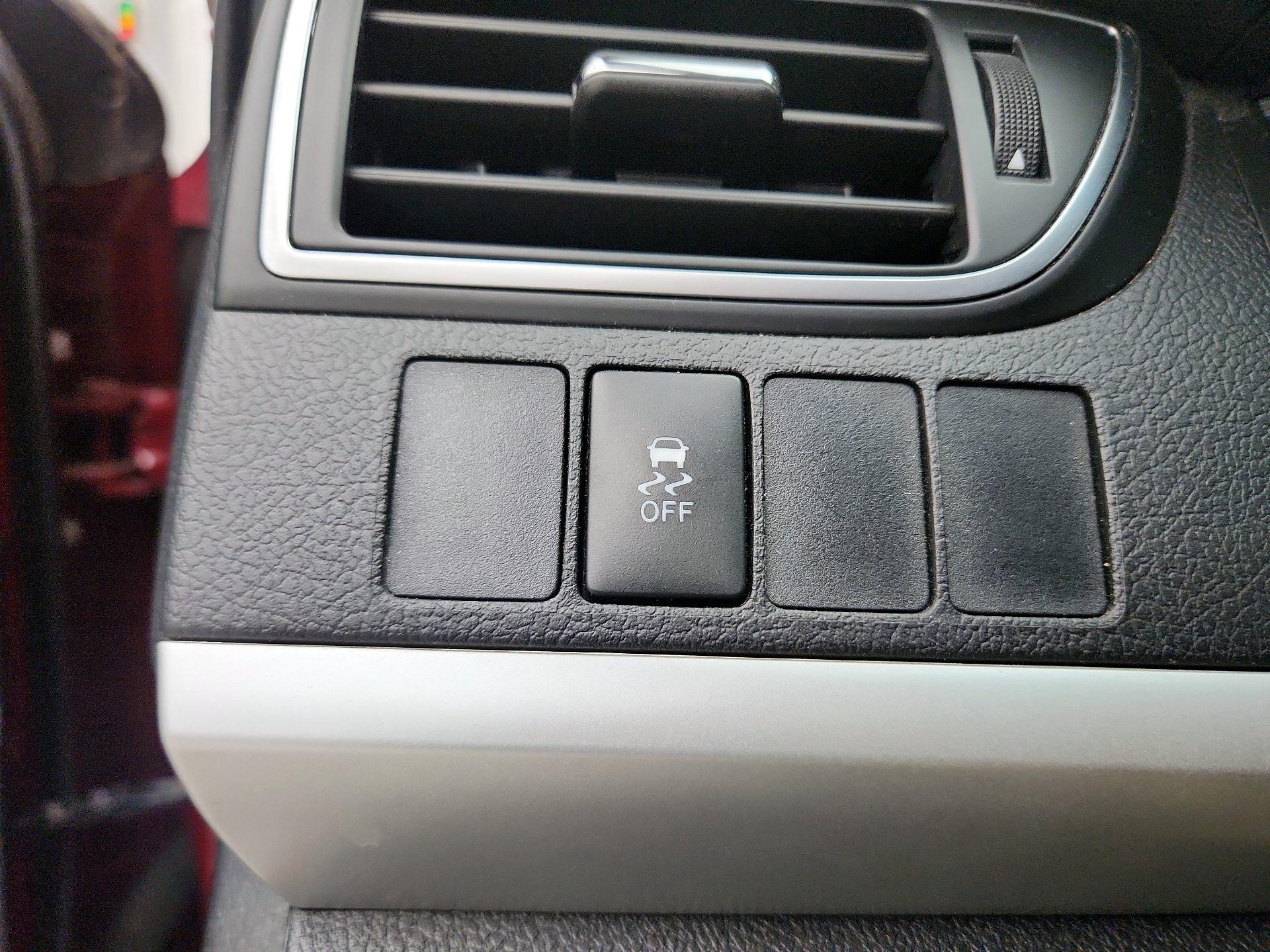 Thumbnail: 2016 Toyota Camry - 13