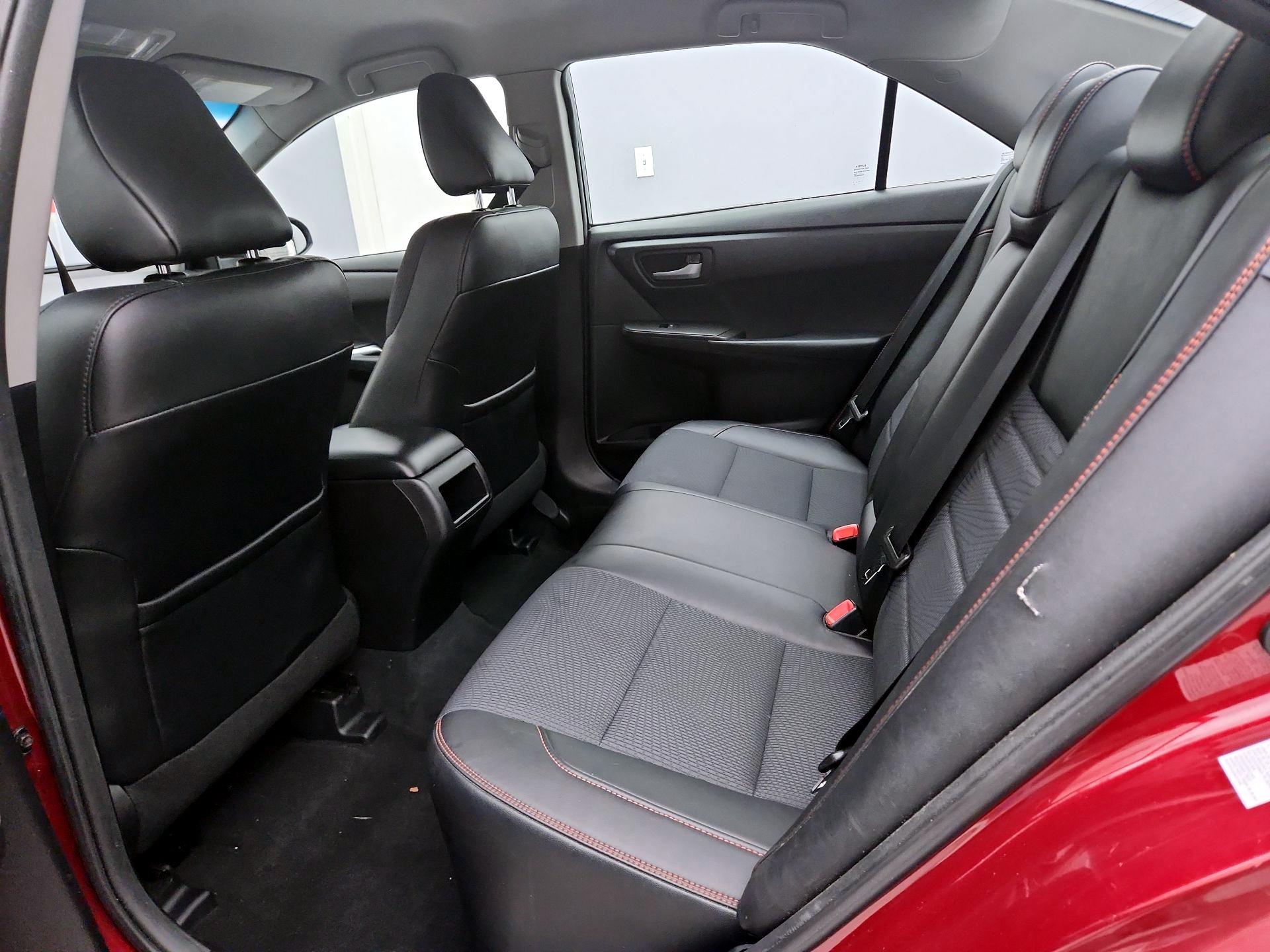 Thumbnail: 2016 Toyota Camry - 19