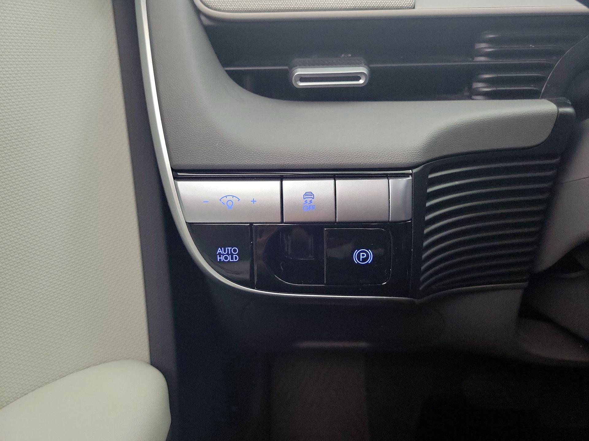 Thumbnail: 2024 Hyundai Ioniq 5 - 13
