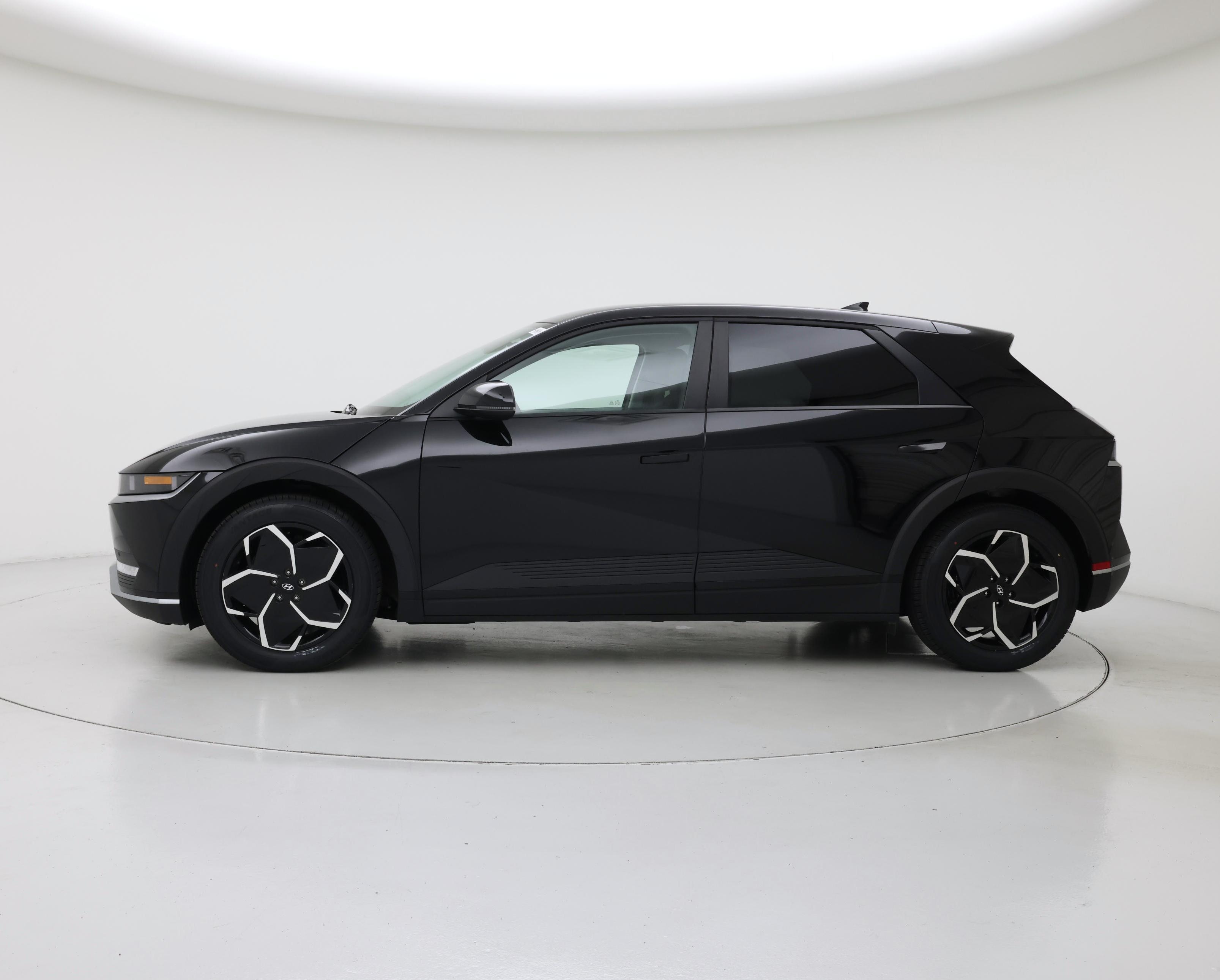 Thumbnail: 2024 Hyundai Ioniq 5 - 3