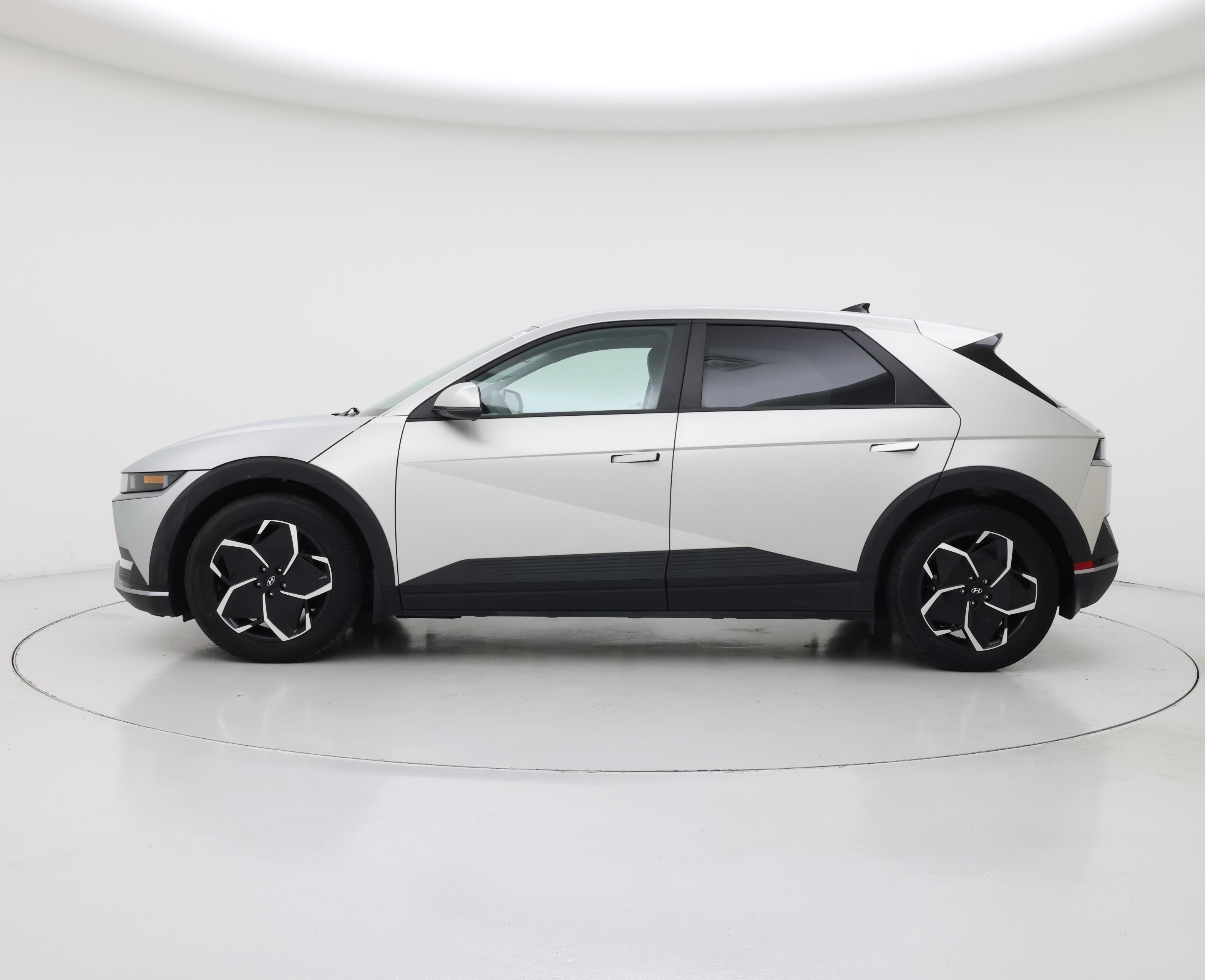 Thumbnail: 2024 Hyundai Ioniq 5 - 3