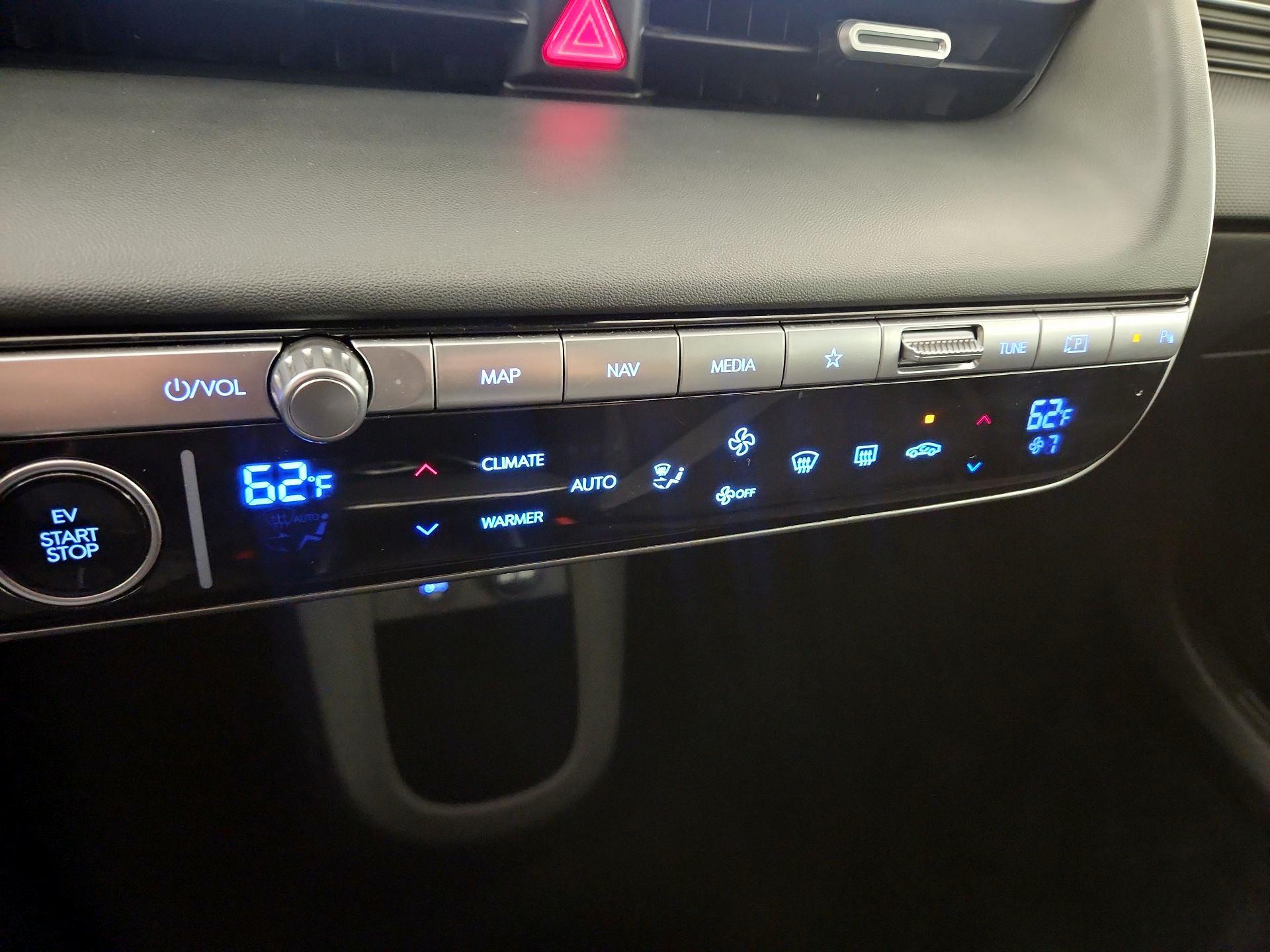 Thumbnail: 2024 Hyundai Ioniq 5 - 17
