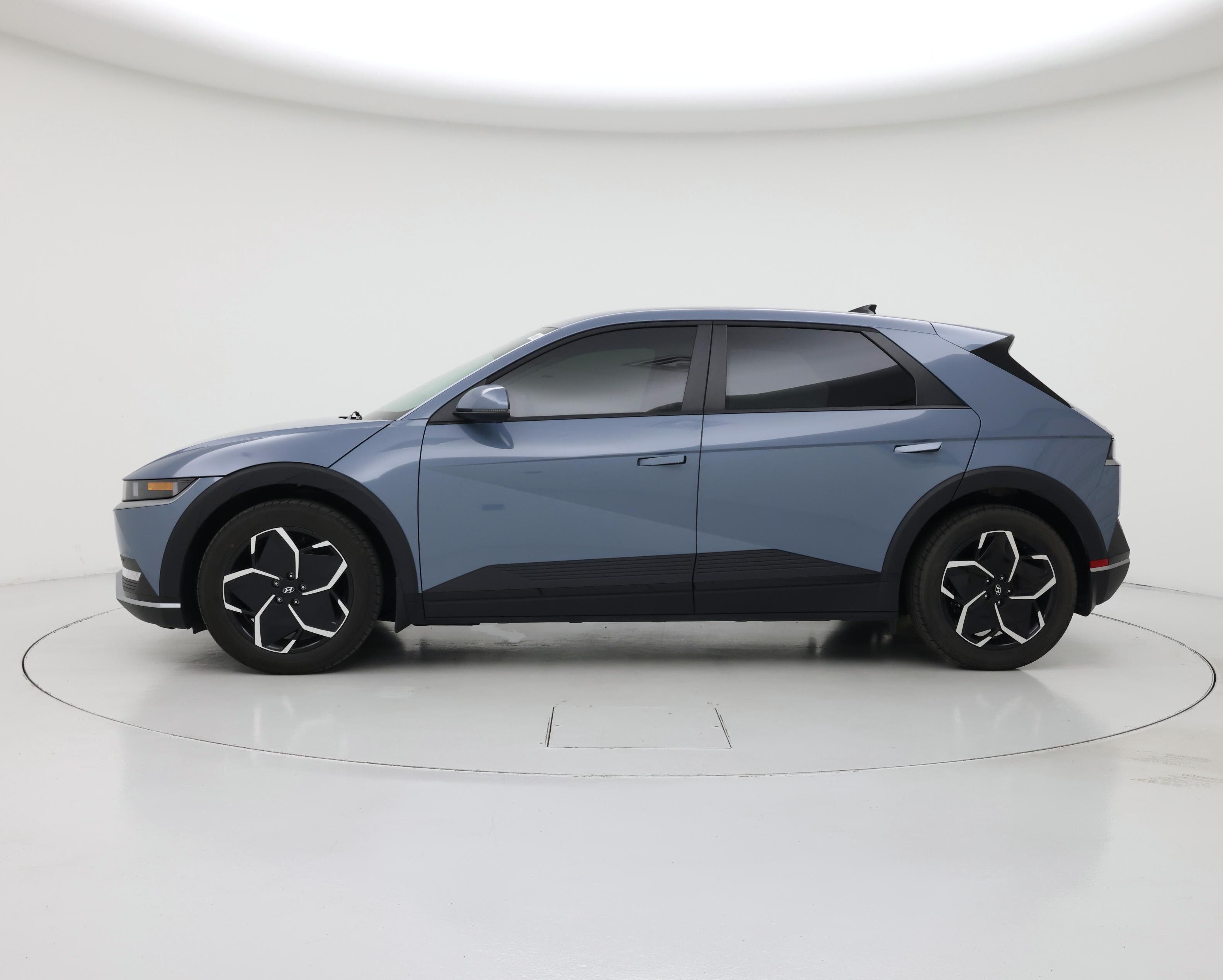 Thumbnail: 2024 Hyundai Ioniq 5 - 3