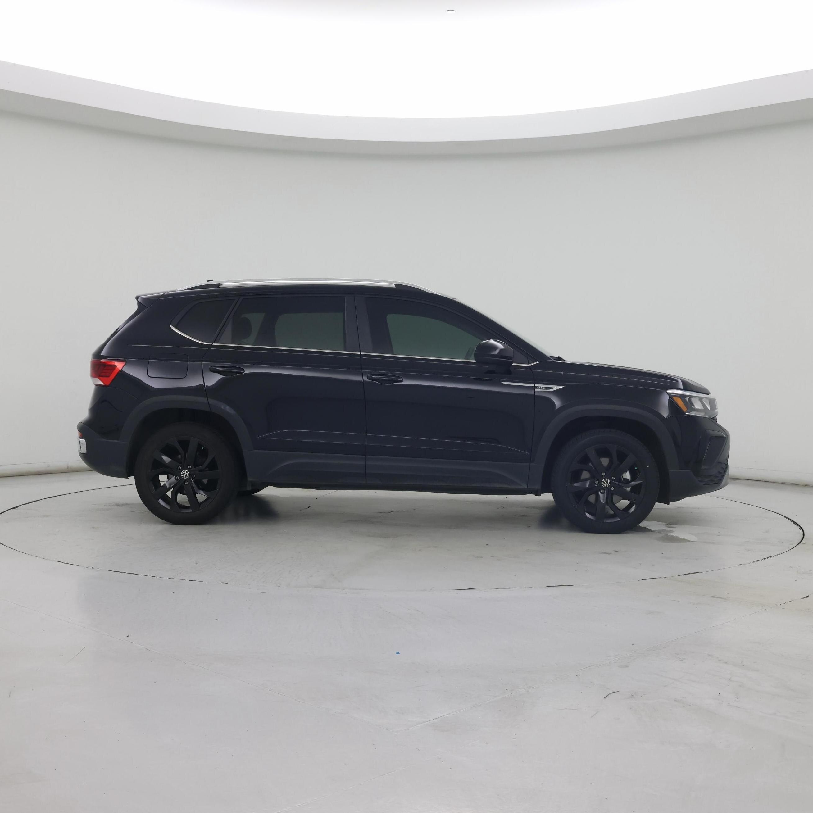 Thumbnail: 2023 Volkswagen Taos - 7