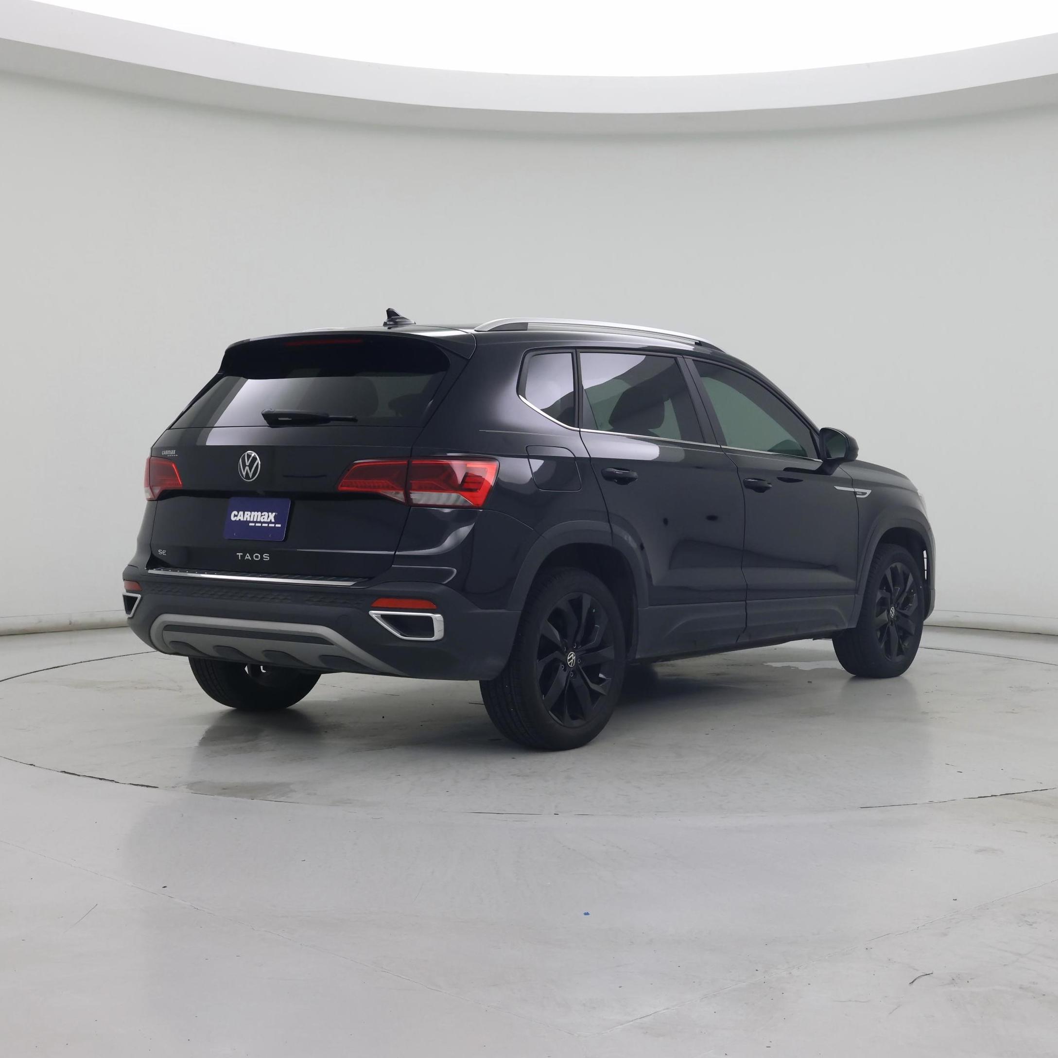 Thumbnail: 2023 Volkswagen Taos - 8