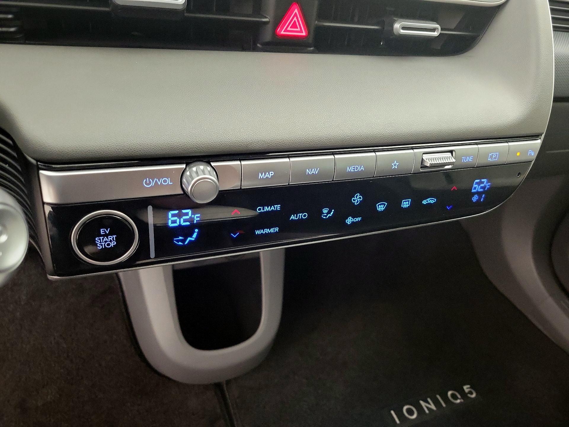 Thumbnail: 2024 Hyundai Ioniq 5 - 17