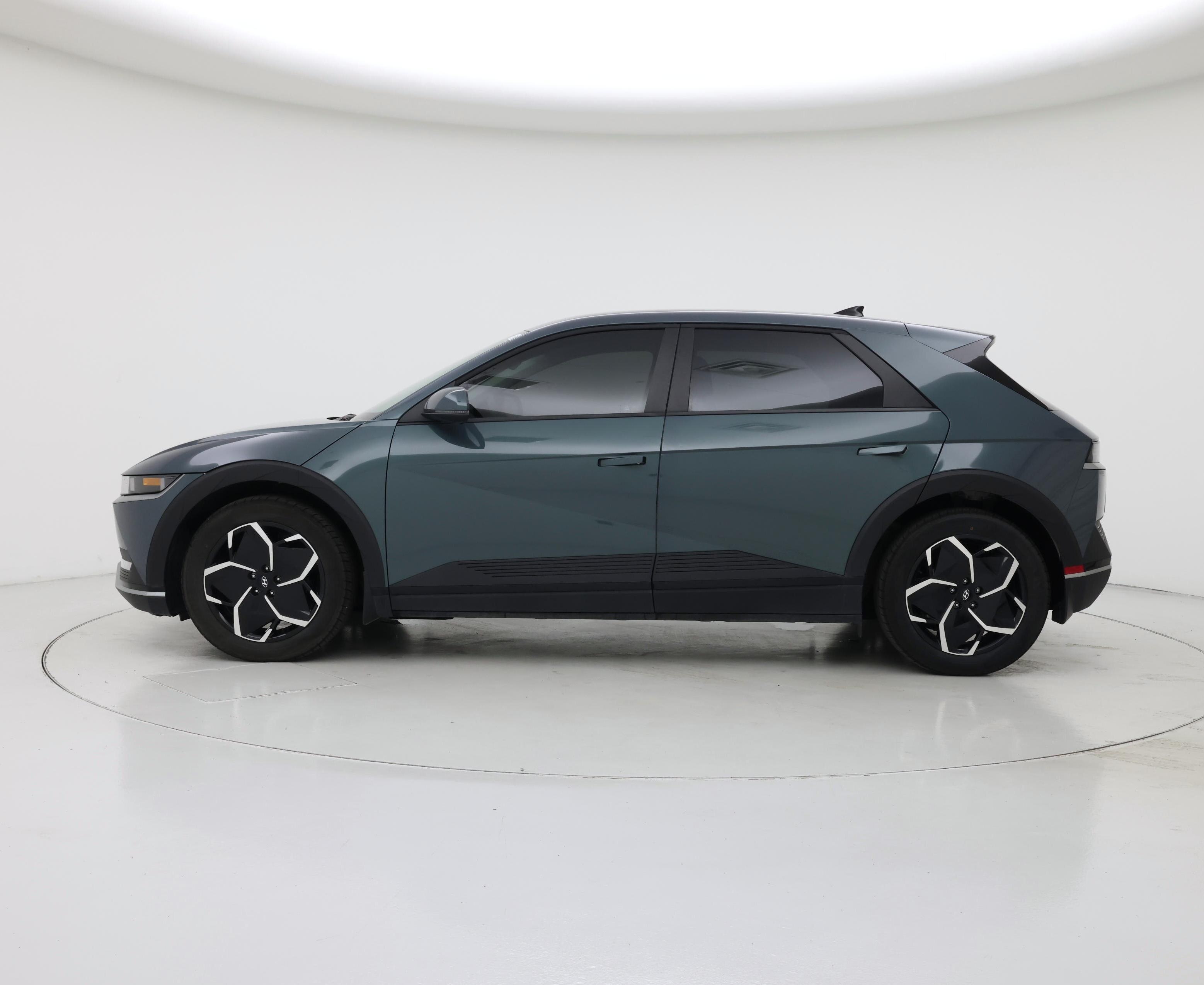 Thumbnail: 2024 Hyundai Ioniq 5 - 3