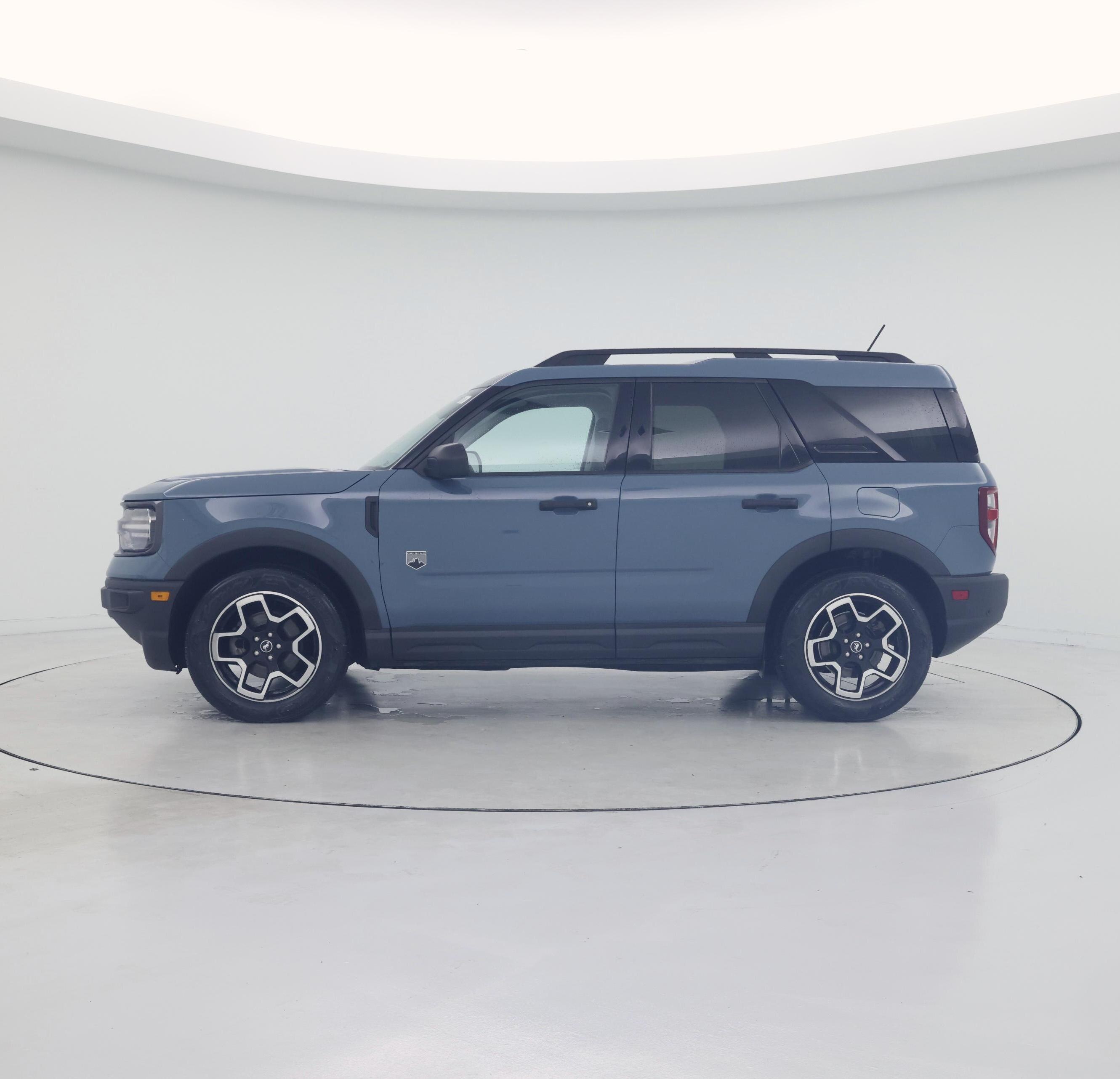Thumbnail: 2021 Ford Bronco Sport - 3