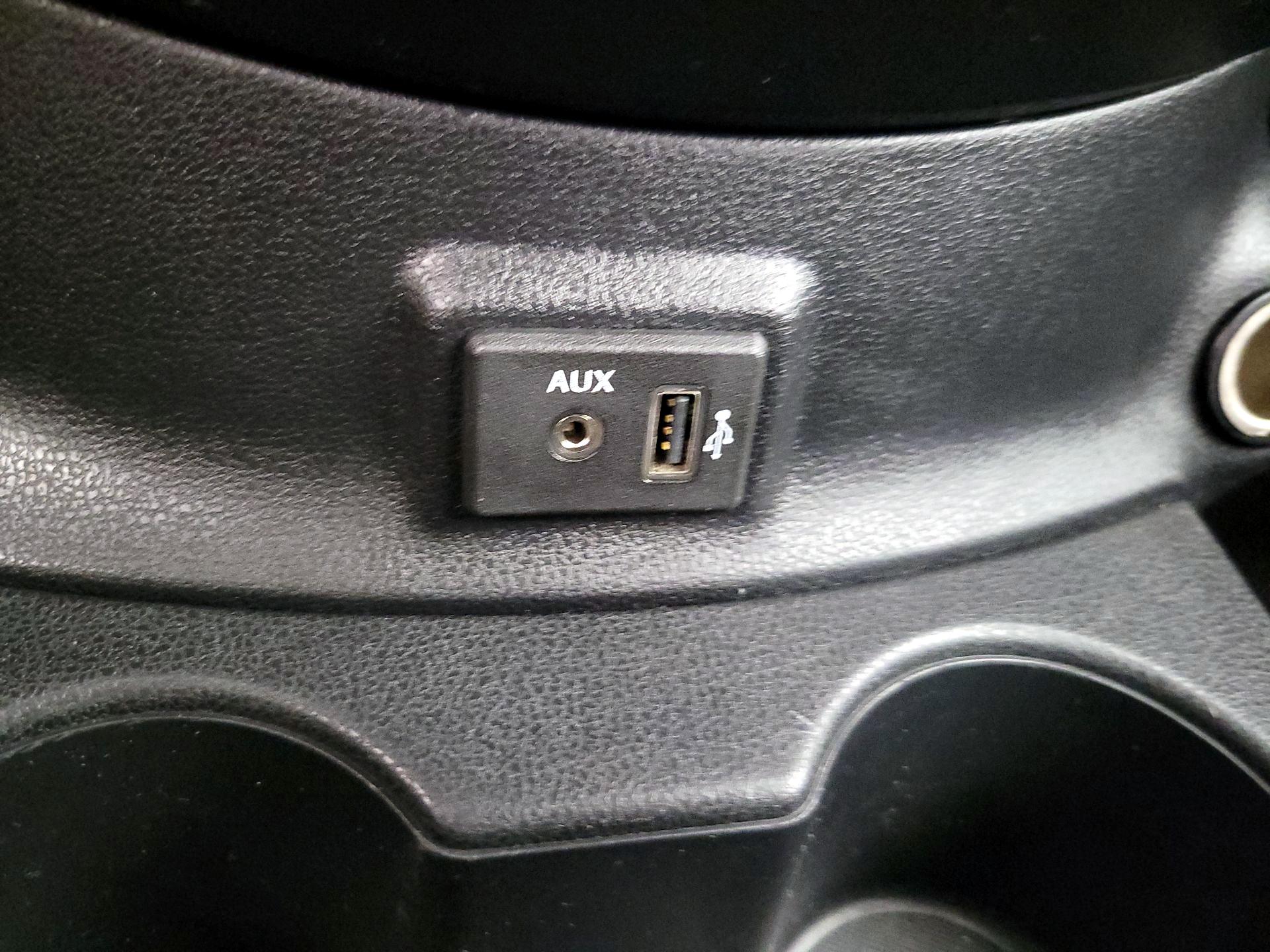 Thumbnail: 2019 Nissan Versa Note - 18