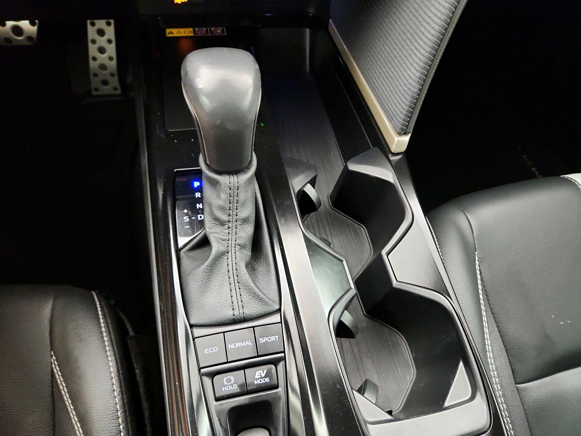 Thumbnail: 2025 Toyota Camry - 17