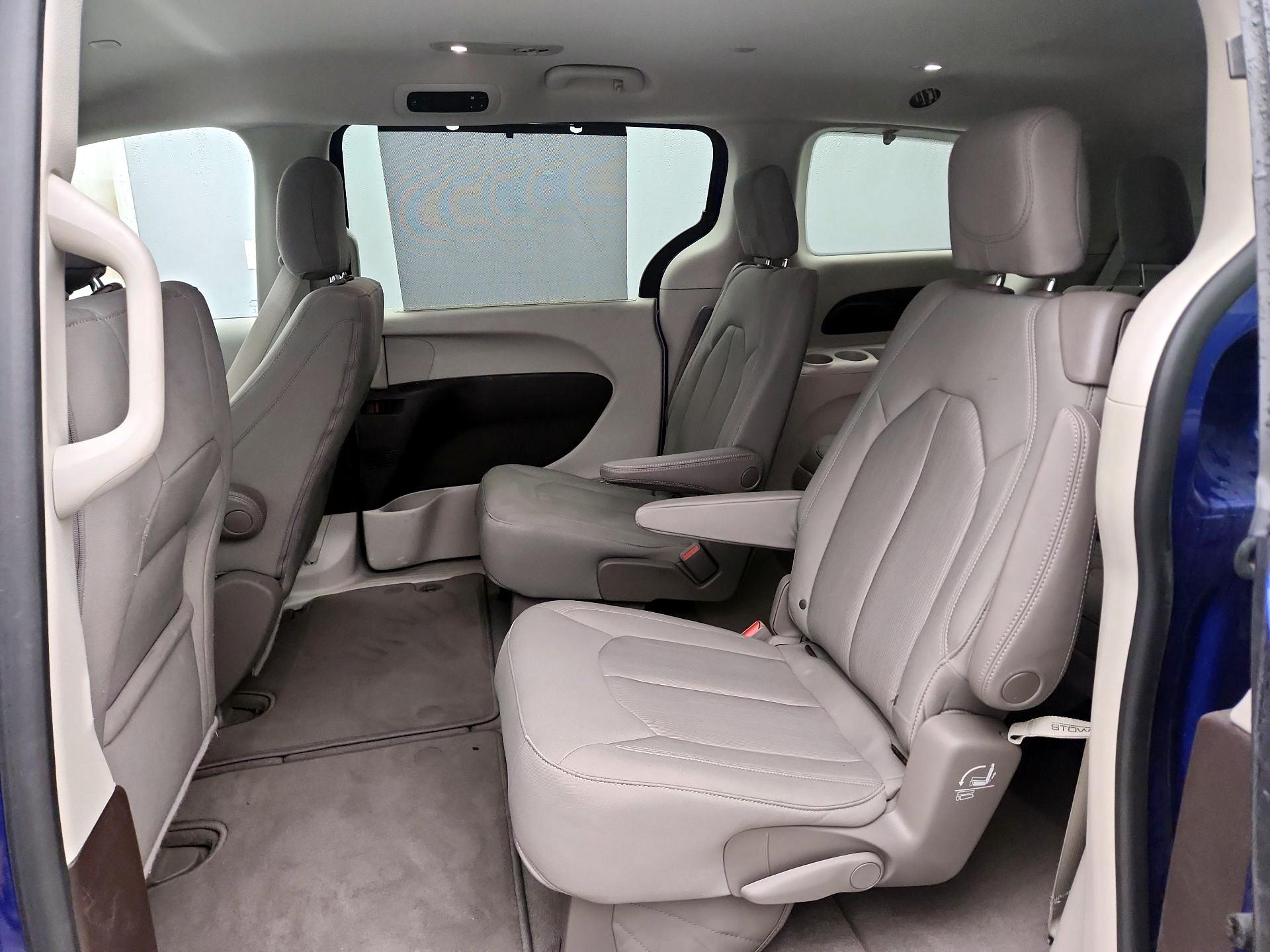 Thumbnail: 2020 Chrysler Pacifica - 19