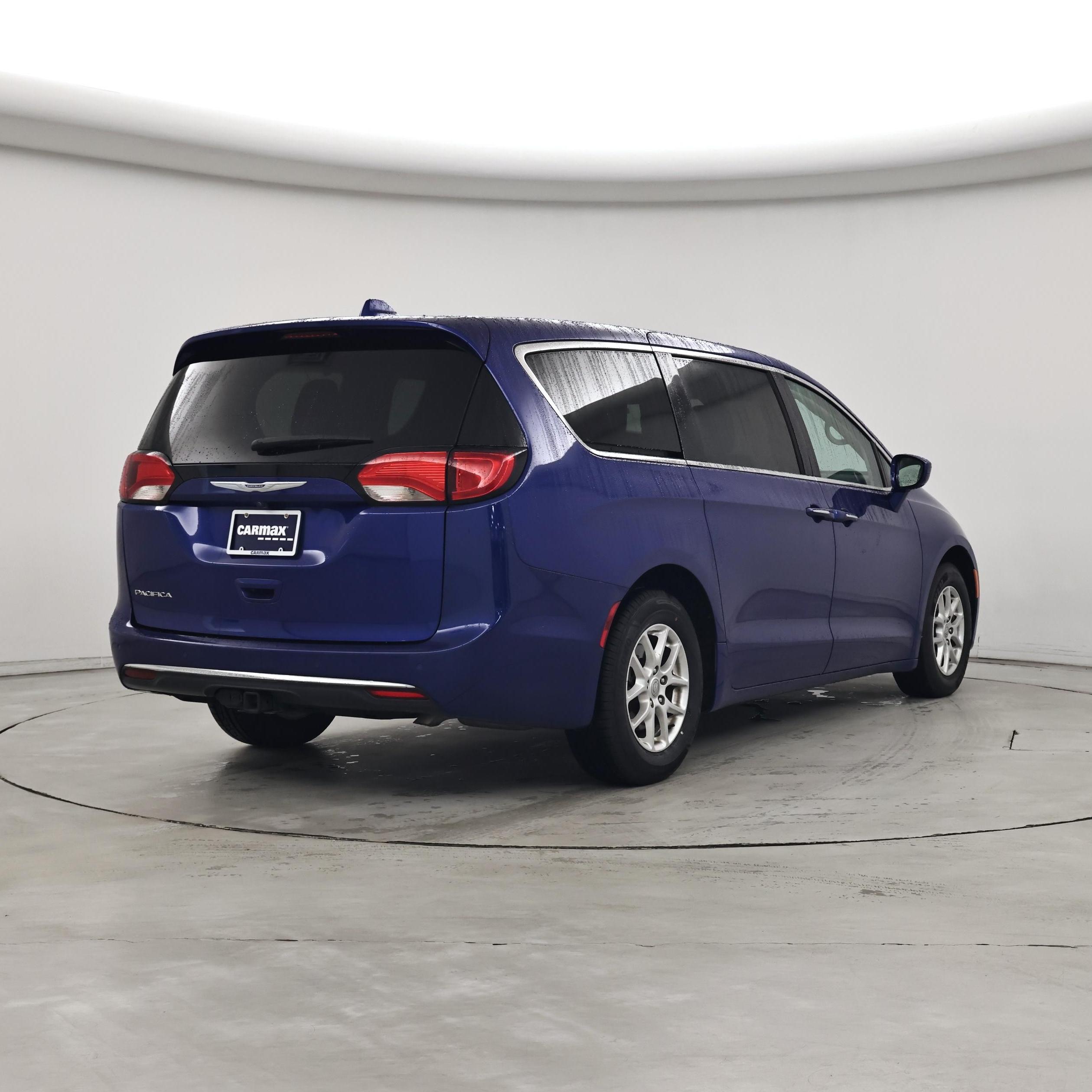 Thumbnail: 2020 Chrysler Pacifica - 8